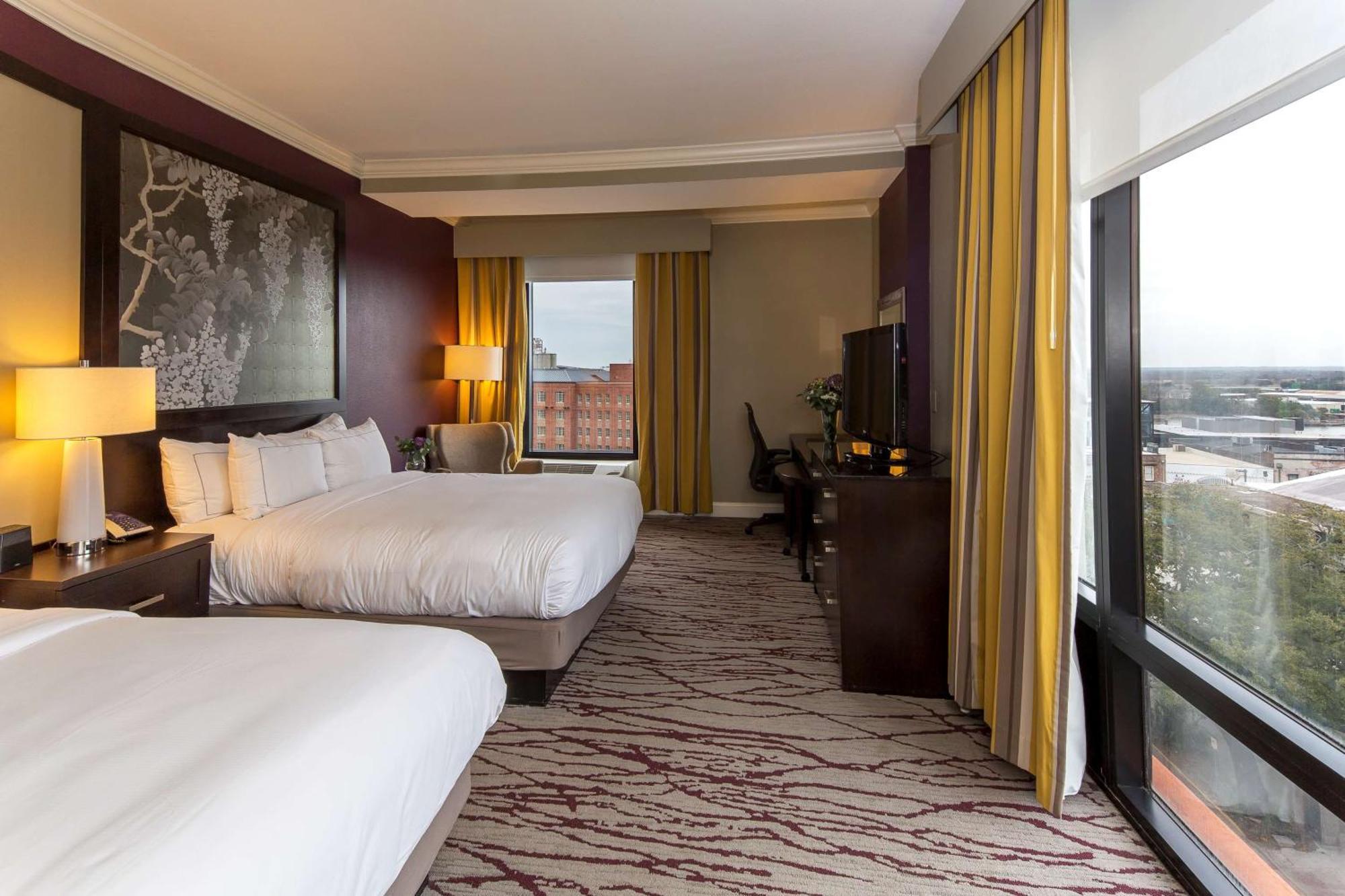 Doubletree By Hilton Historic Savannah