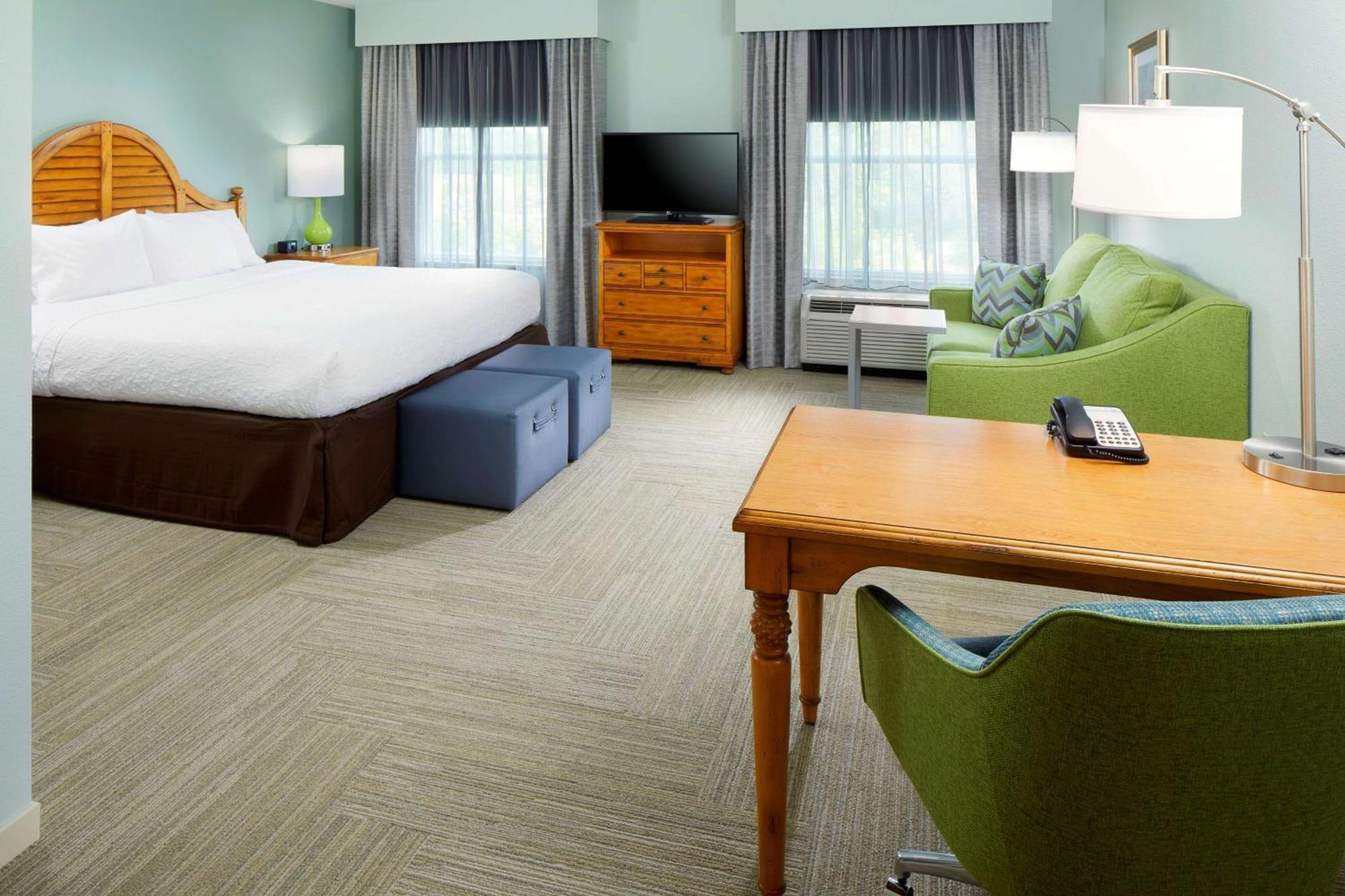 Hampton & Savannah/midtown Hotel 3*