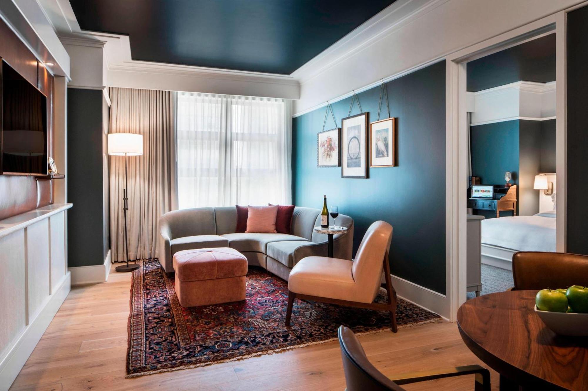 Perry Lane Hotel, A Luxury Collection Hotel, Hotel