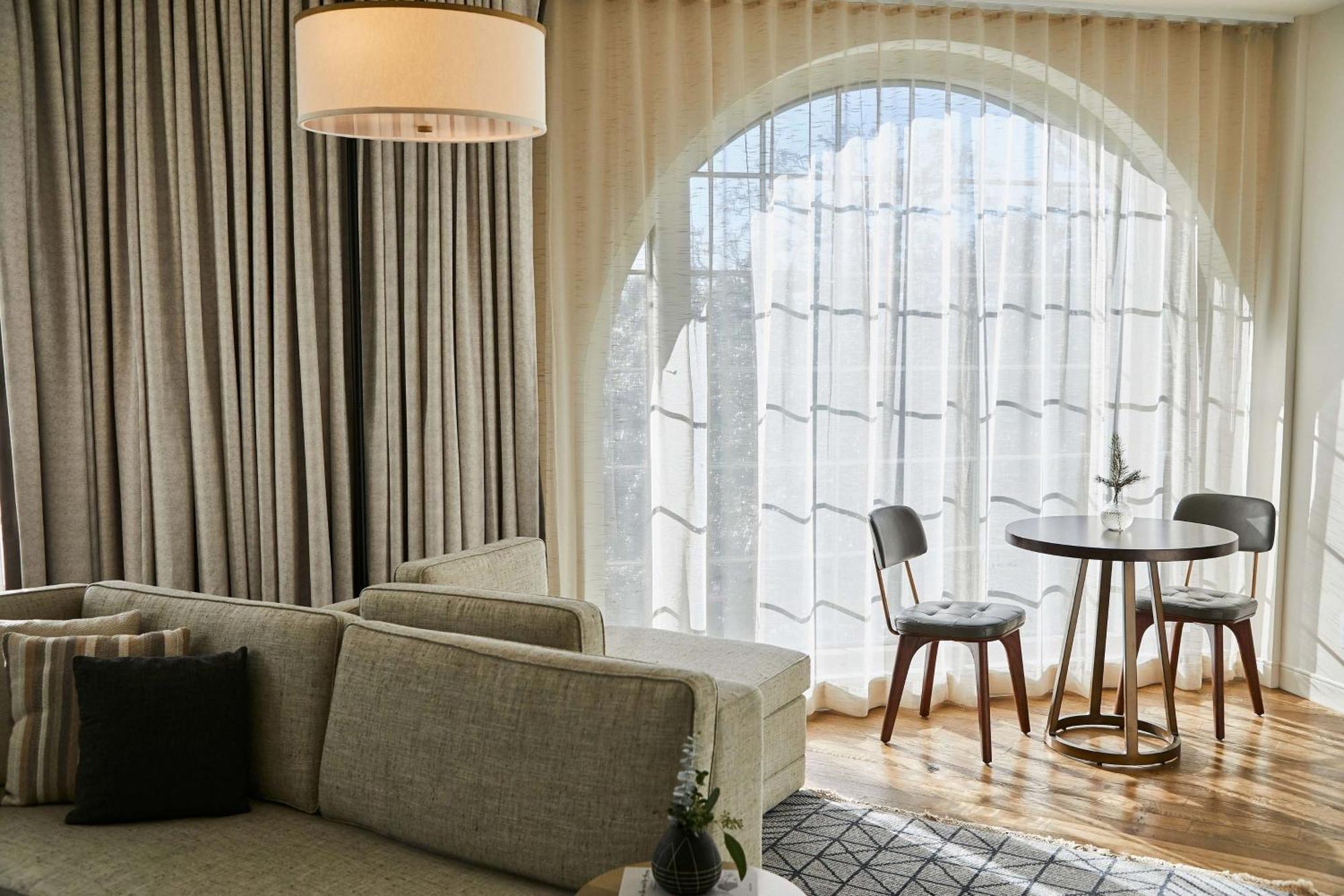 The Alida, Savannah, A Tribute Portfolio 5*