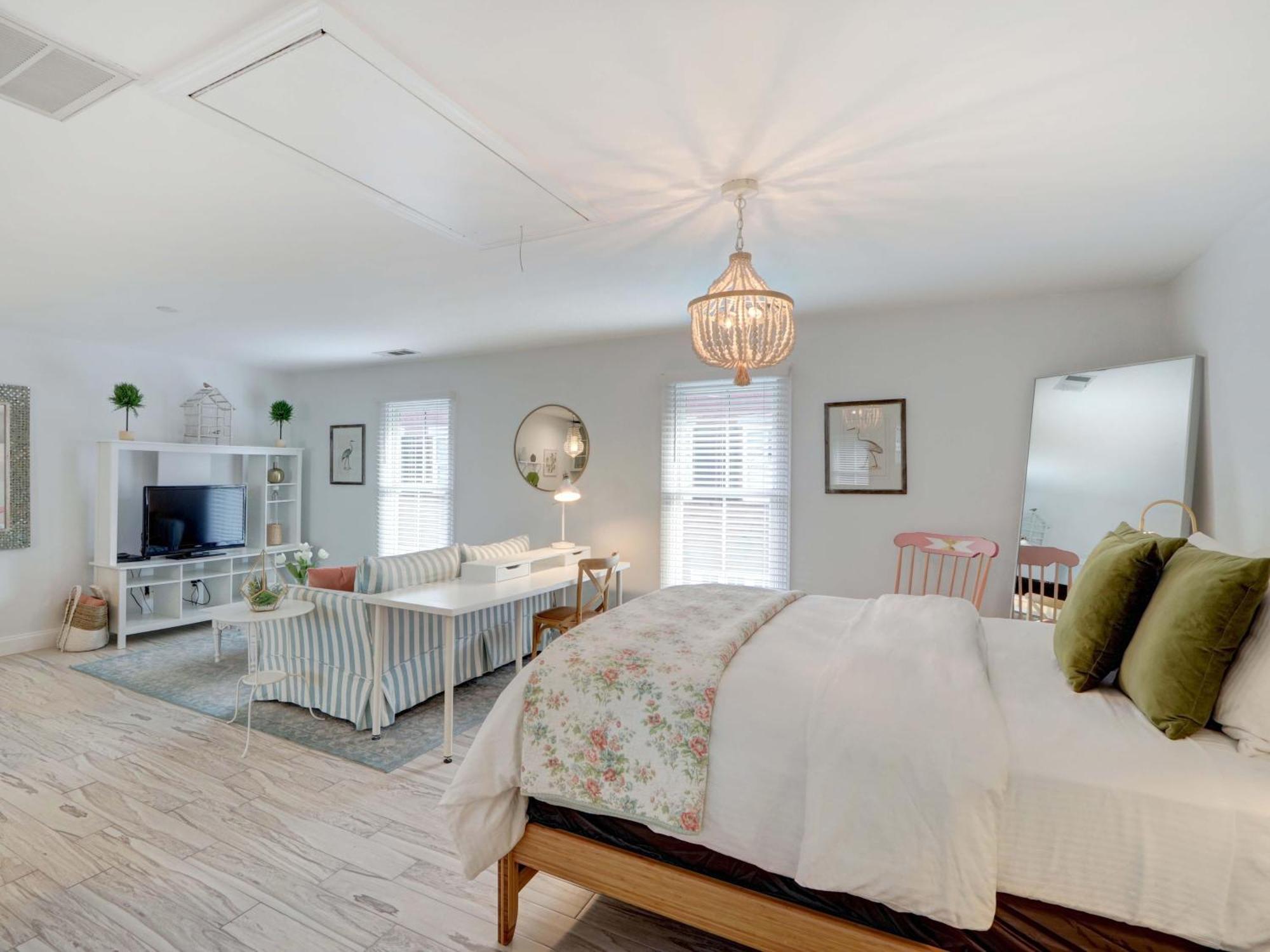 Crawford Carriage House Apartment *