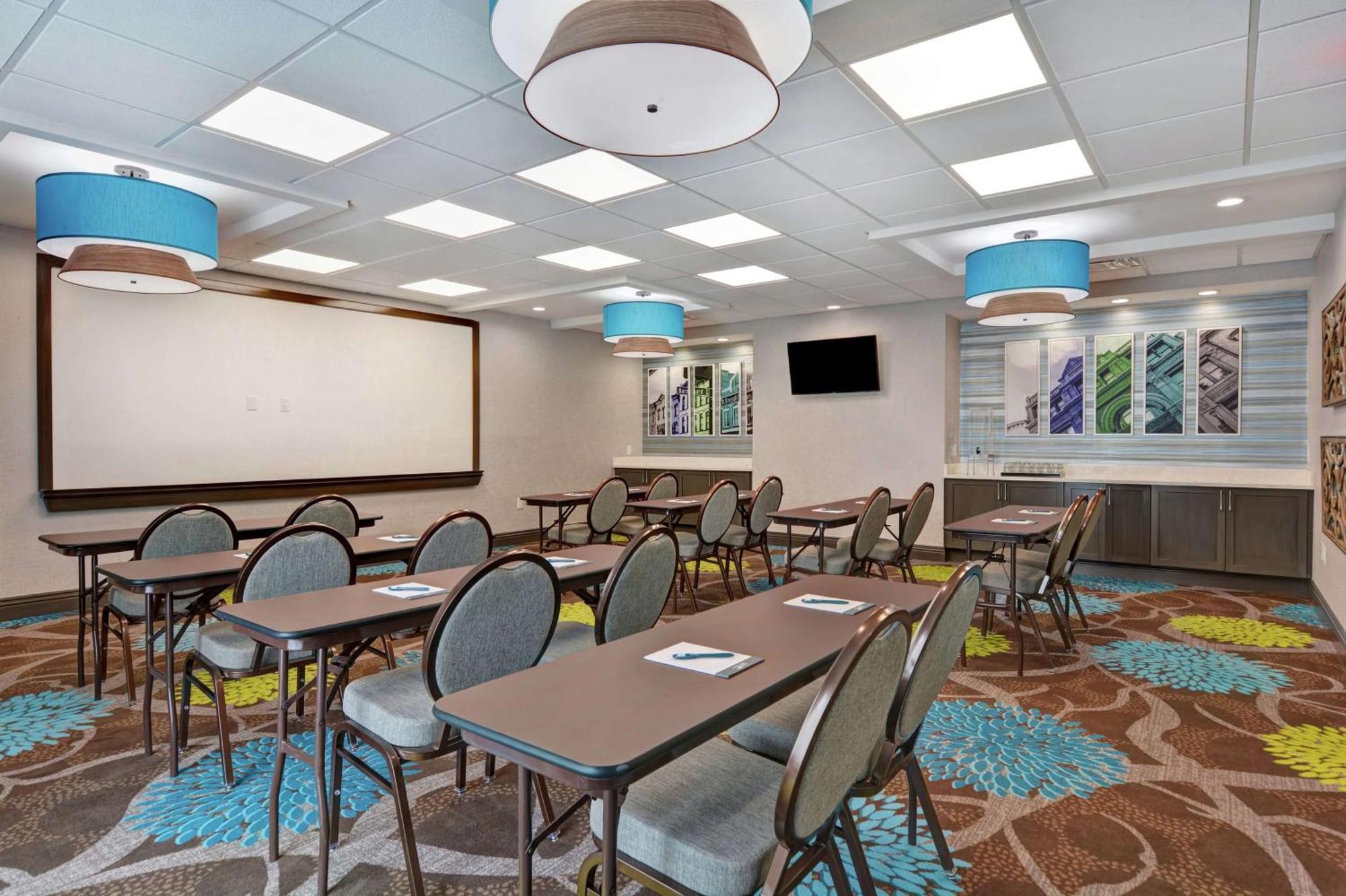 Hotel Homewood By Hilton Airport Savannah