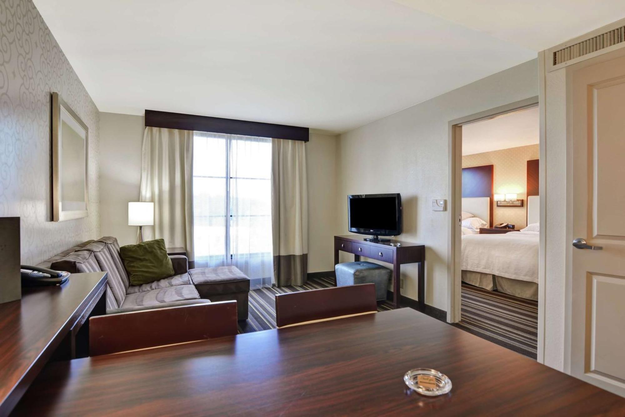 Embassy Airport 4* Savannah