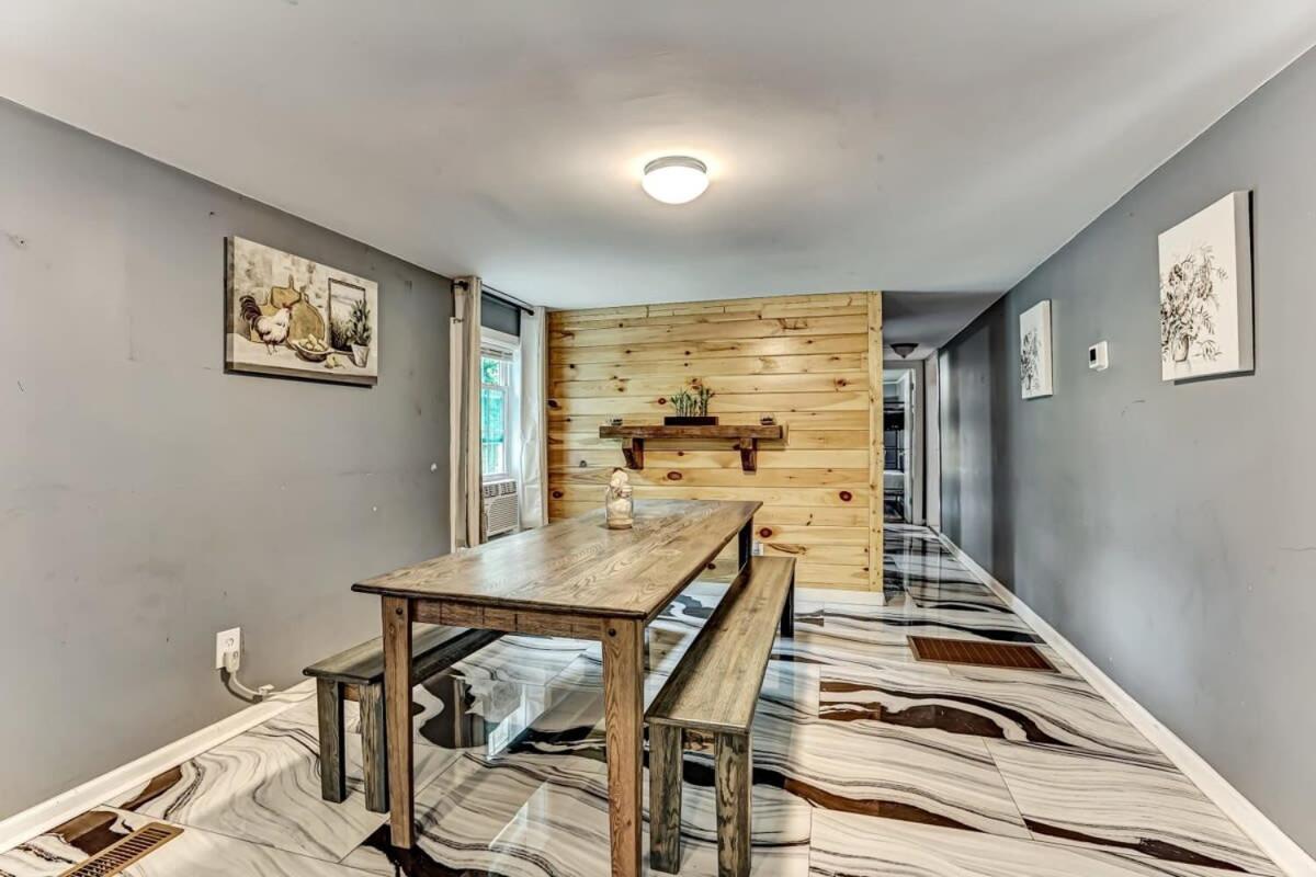 Sweet Sunny Retreat- Both *