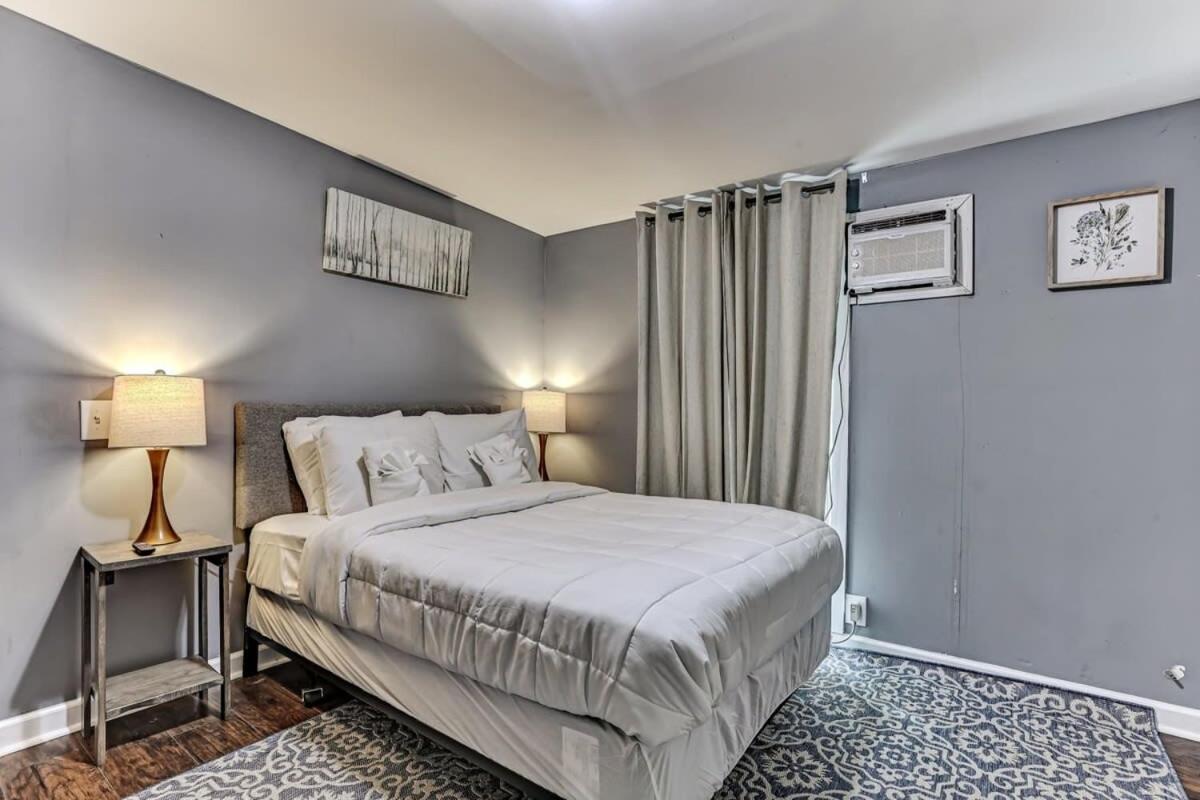 Sweet Sunny Retreat- Both *