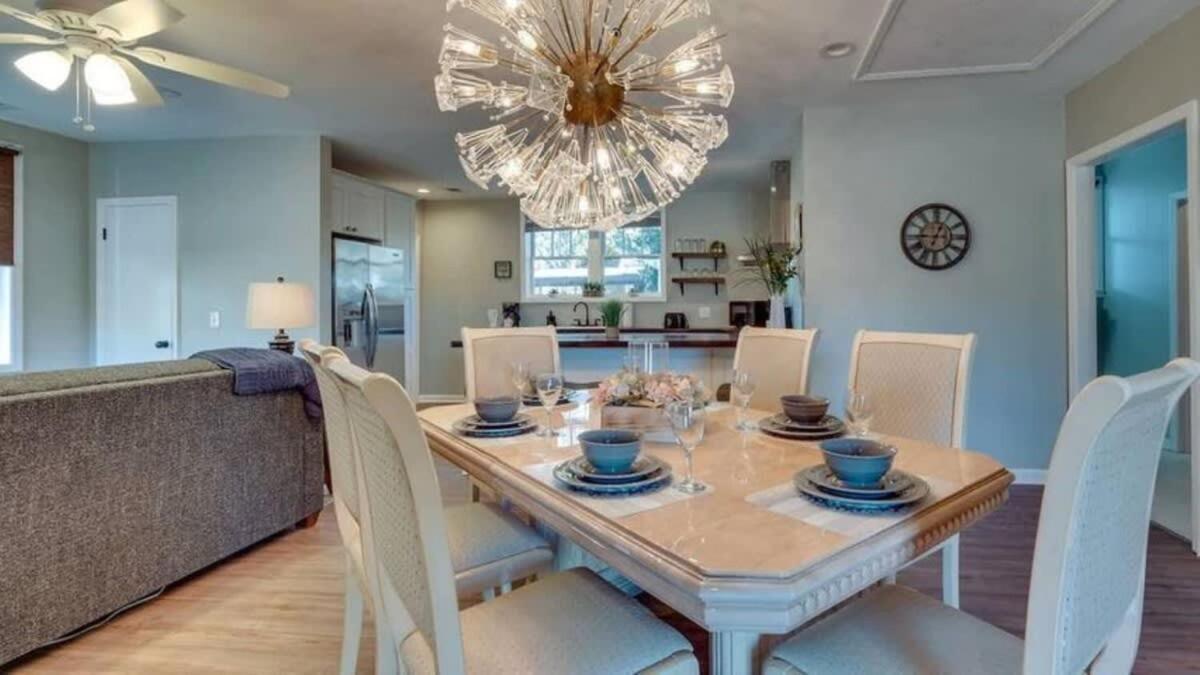 With Gazebo-swanky Style Holiday home *