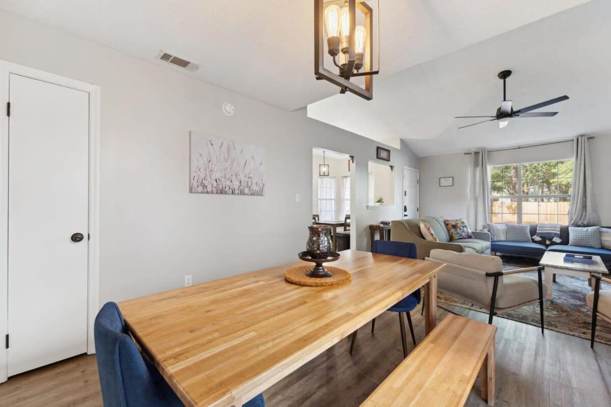 Wistful On Washington-moon River District Holiday home *