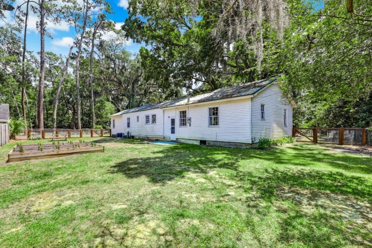 Holiday home Humbly Happy On Hope Isle-island Feel-large Yard-private *