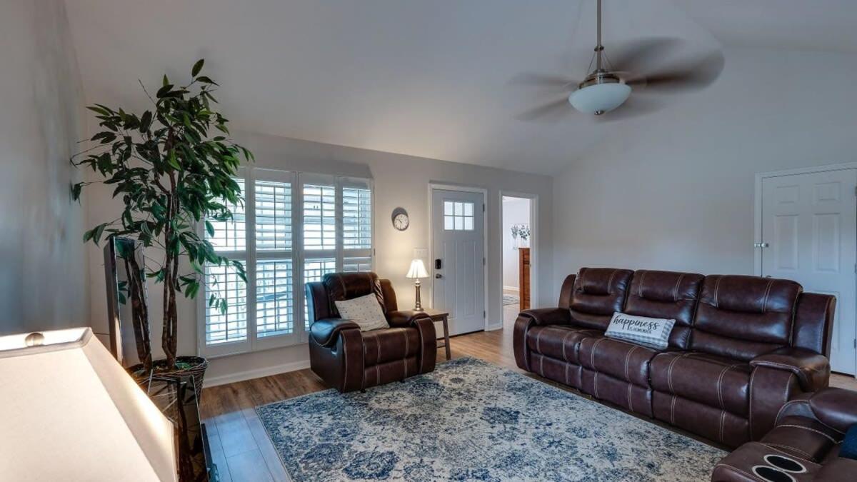 Holiday home Two Units - Refresh At Rivermist