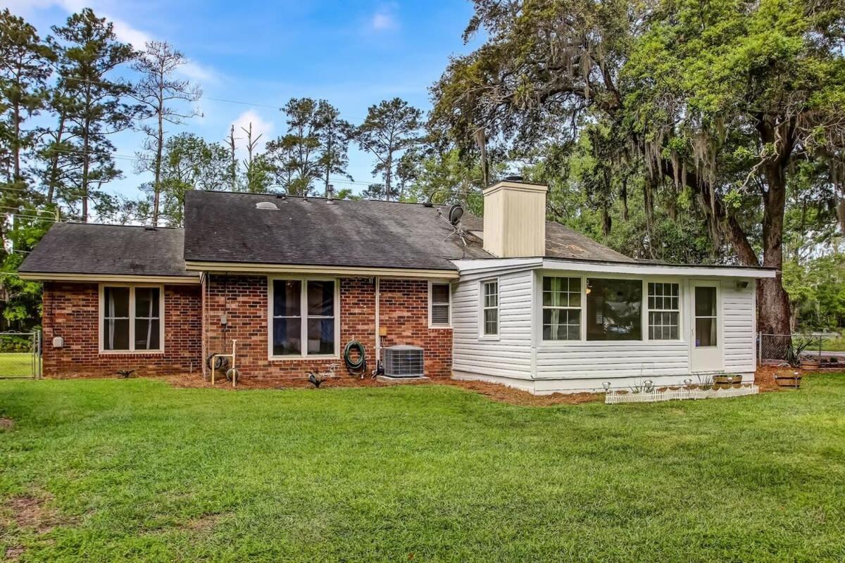 15 Mins To Tybee&downtown Fenced Yard & Firepit