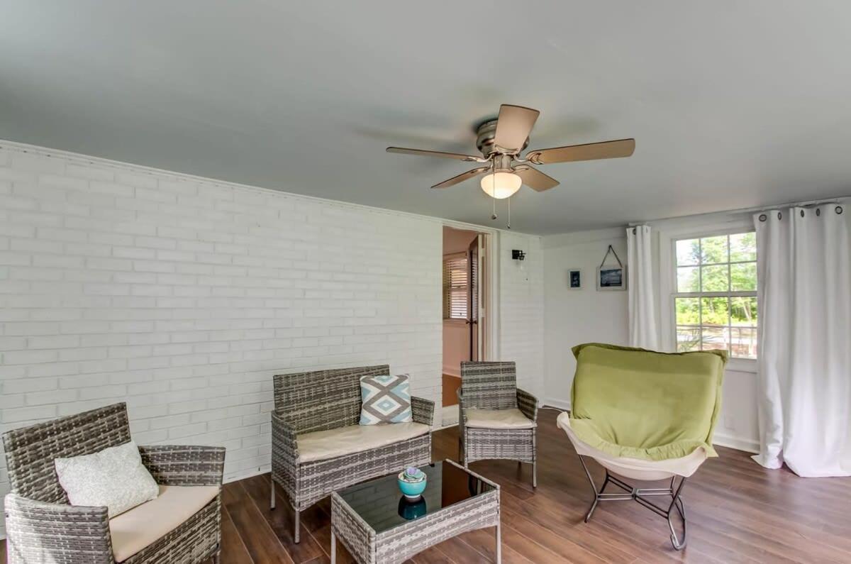 15 Mins To Tybee&downtown Fenced Yard & Firepit Holiday home *