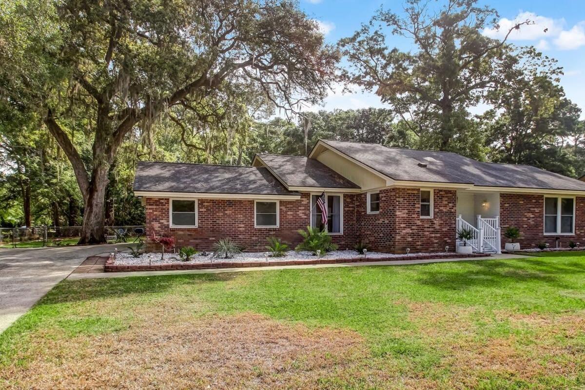 15 Mins To Tybee&downtown Fenced Yard & Firepit Savannah