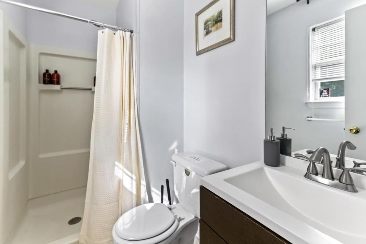 20 Mins To Dwtn & Airport- Sunny Soling Hideaway Holiday home *