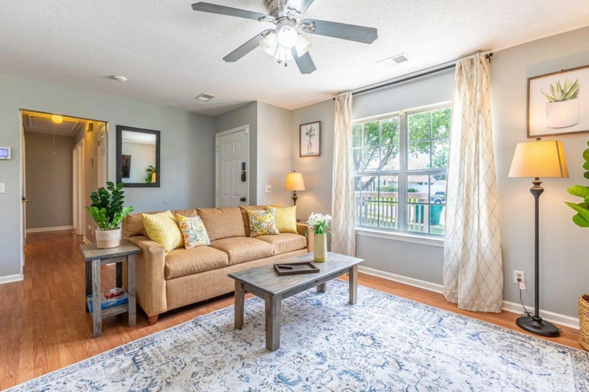 Screened Porch Firepit Patio Peaceful In Pooler Holiday home Savannah