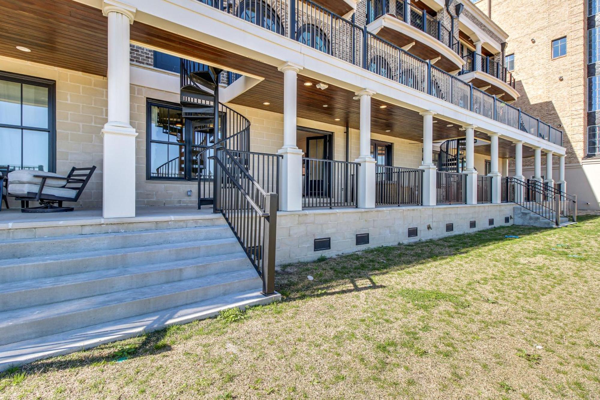 Idyllic With River Views!