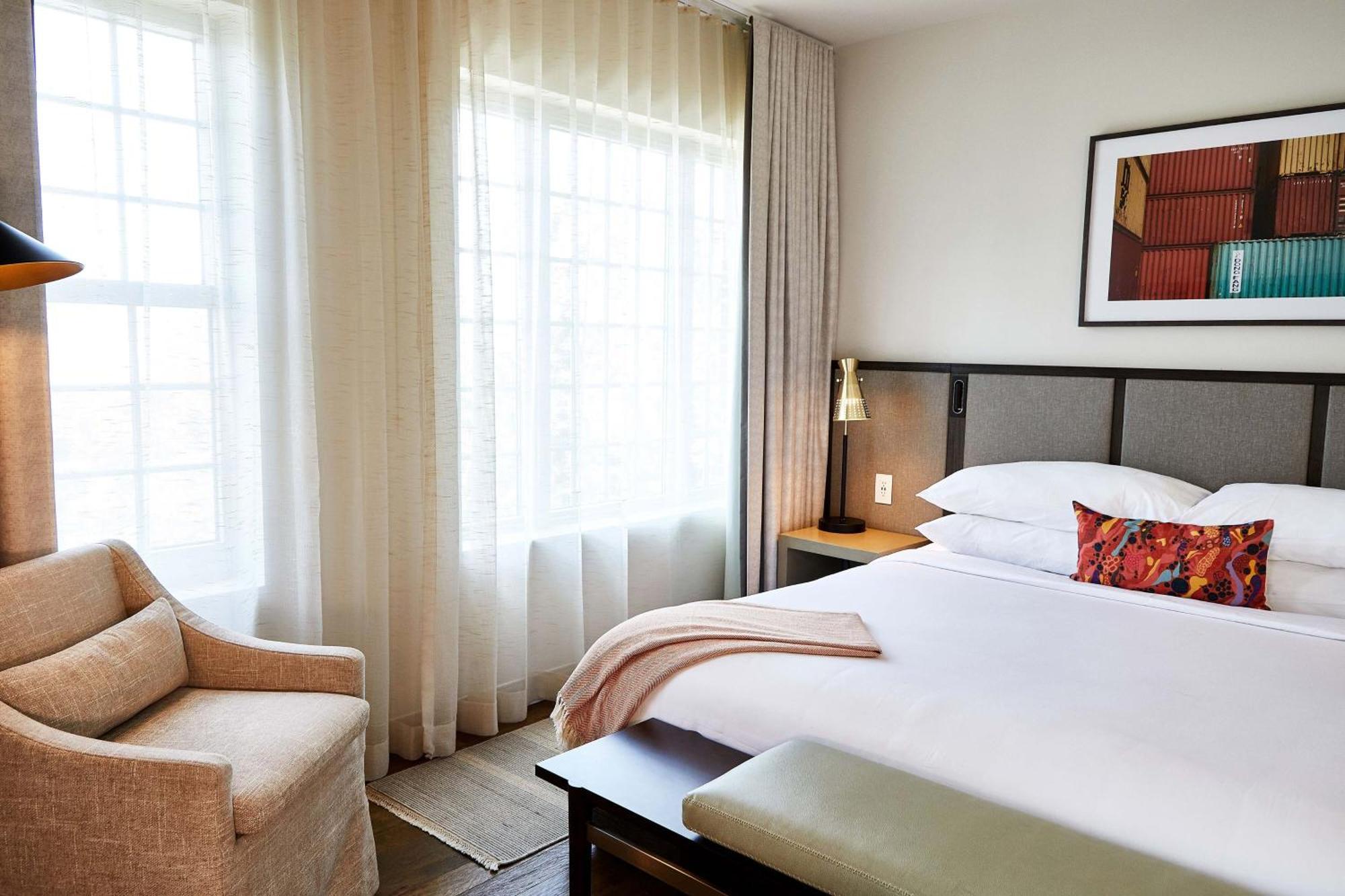 The Alida, Savannah, A Tribute Portfolio 5*