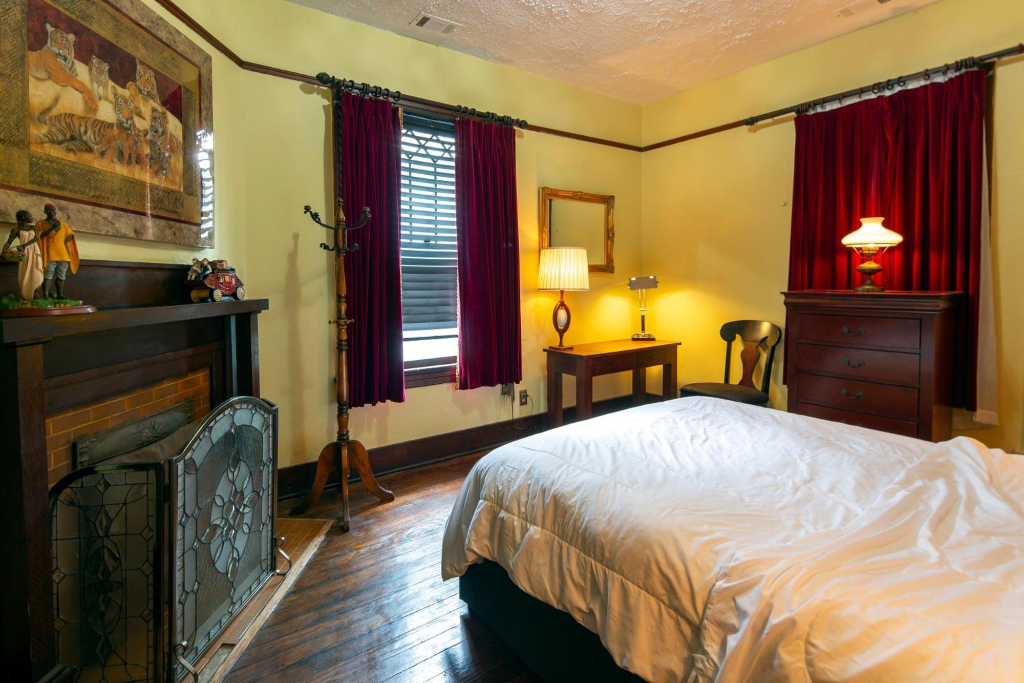 5 Bedroom Downtown Ga