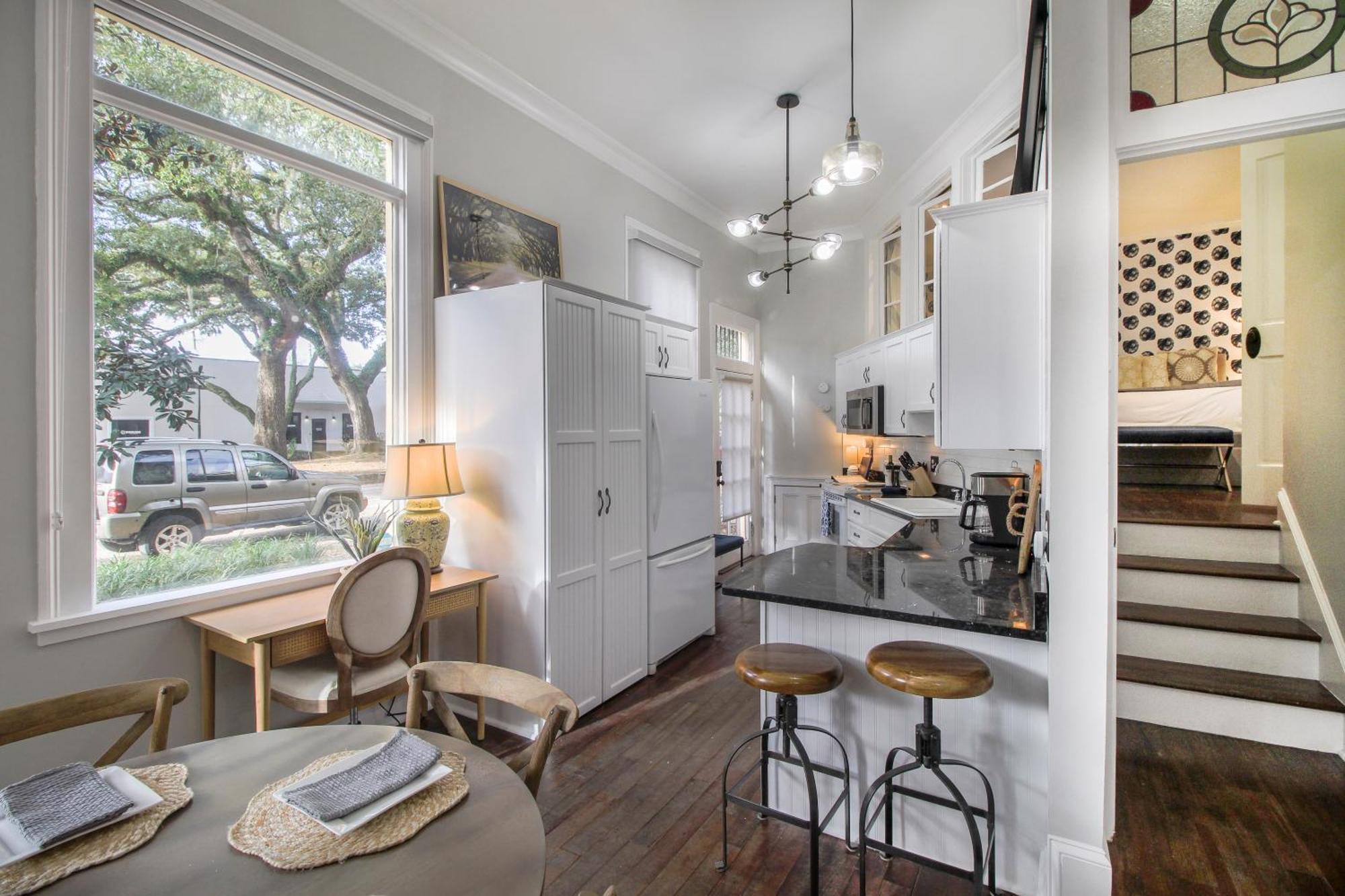 Walk To It In Downtown, Double King Beds *