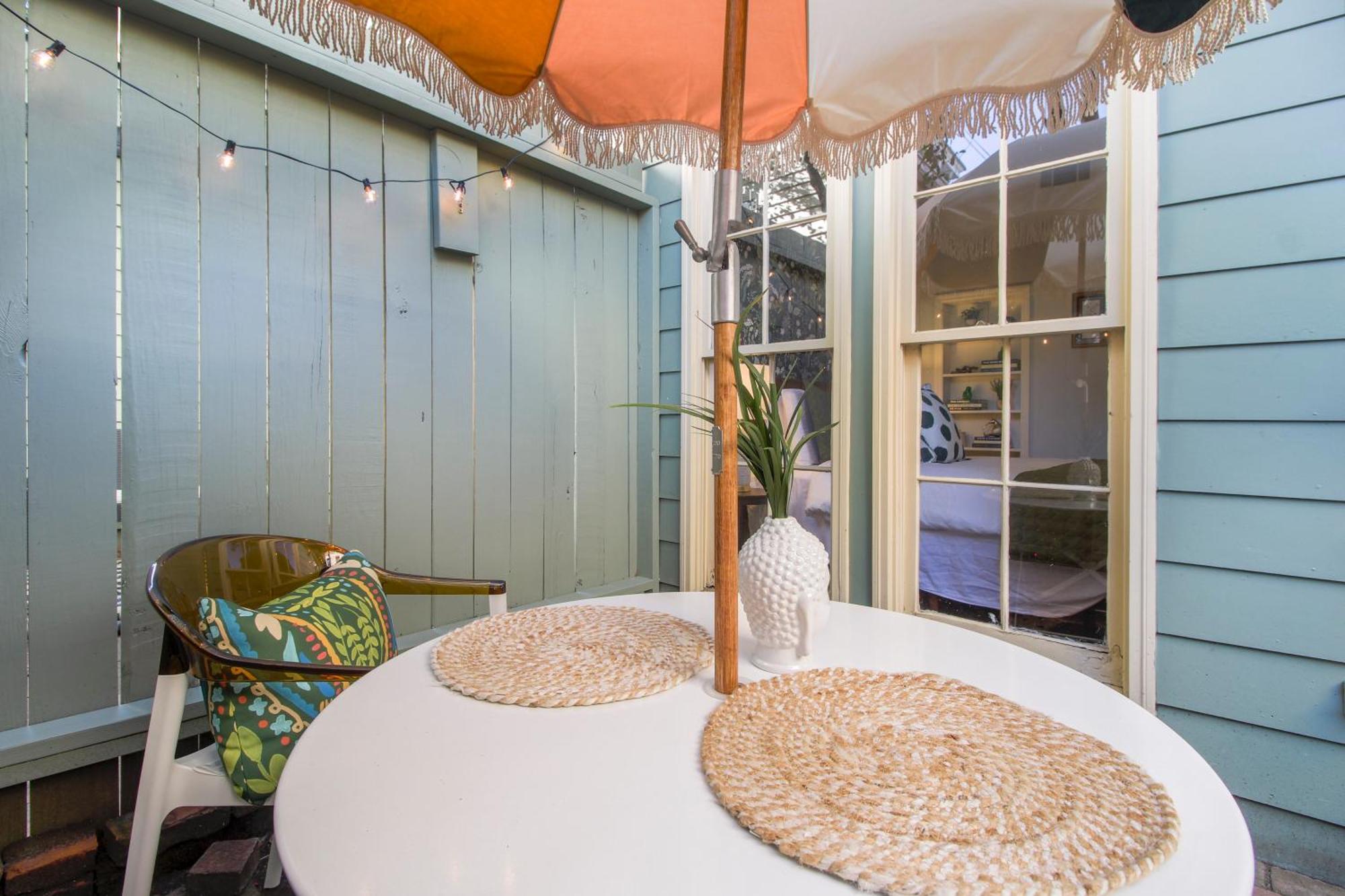 Private Patio Retreat In Charming Downtown * Savannah