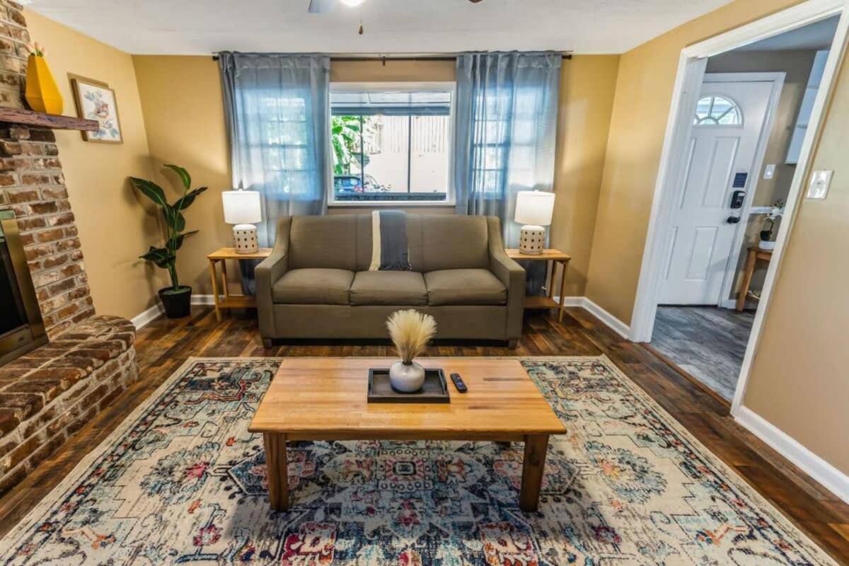Family-friendly W Ping Pong- Relax & Play Retreat Holiday home