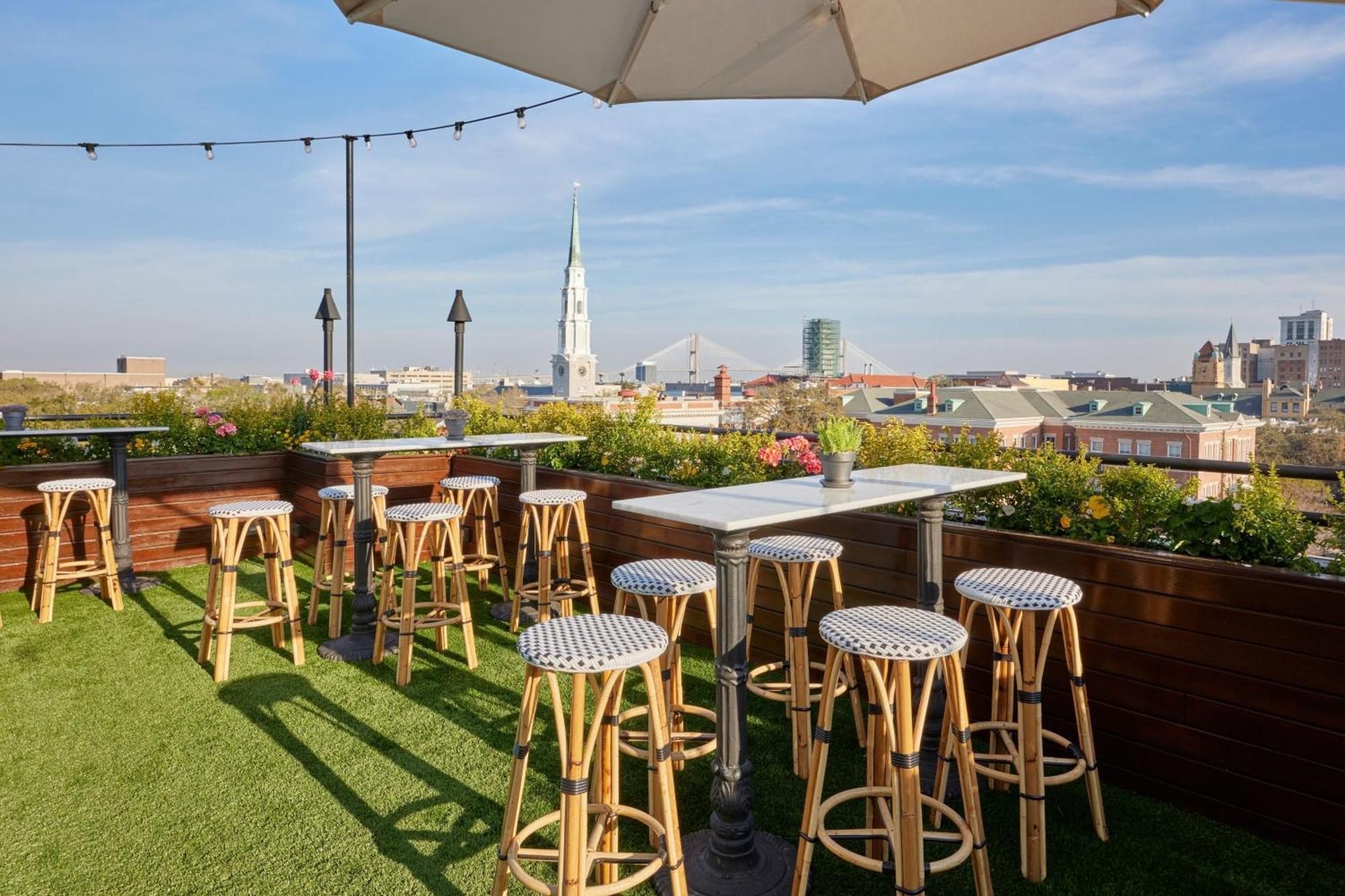 Perry Lane Hotel, A Luxury Collection Hotel, Hotel