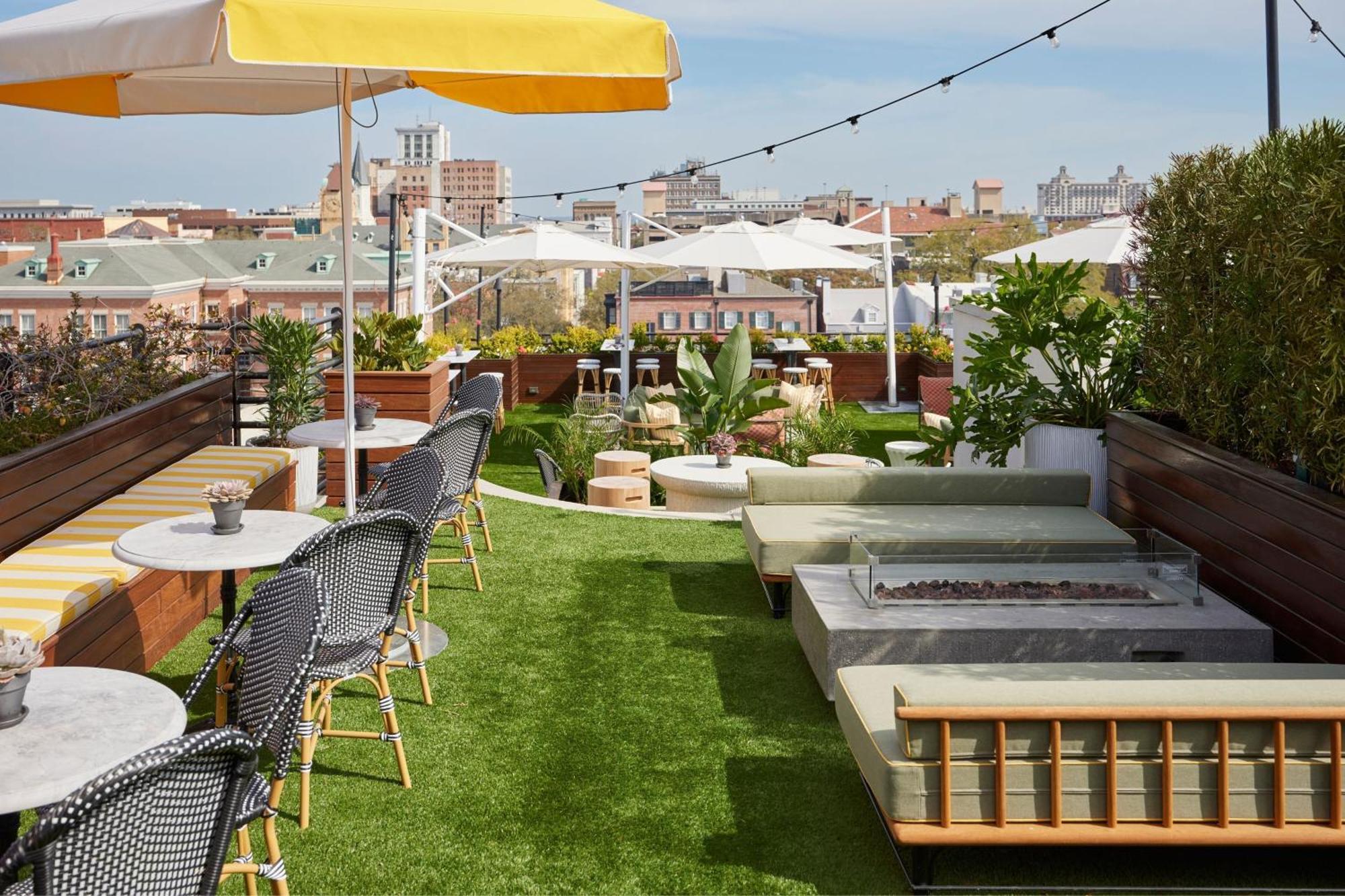 Perry Lane Hotel, A Luxury Collection Hotel,