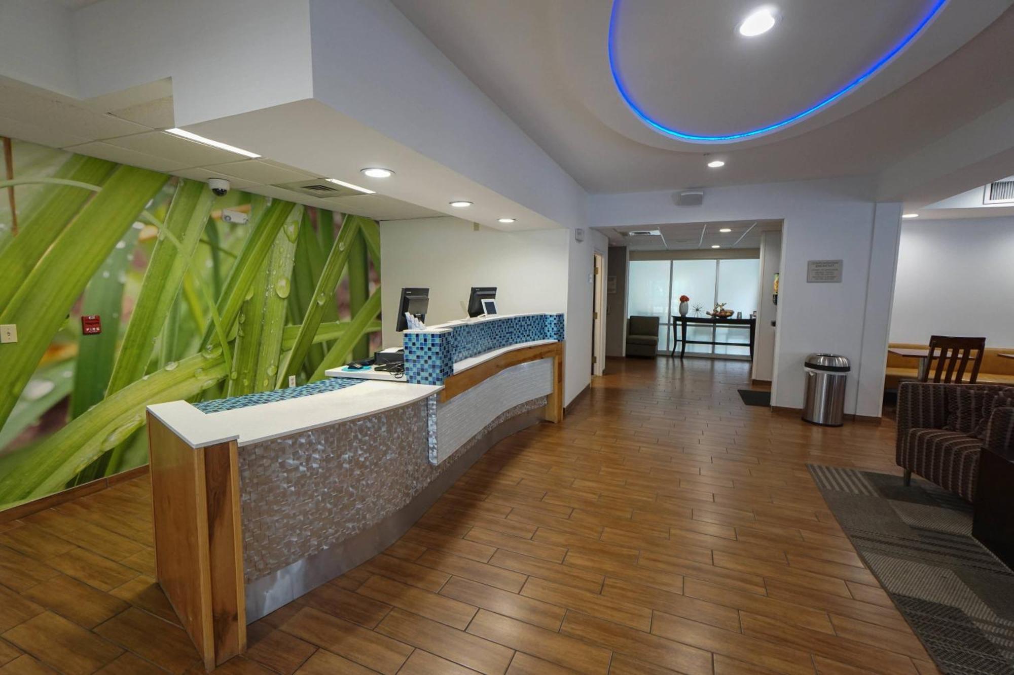 Springhill By Marriott Midtown Hotel