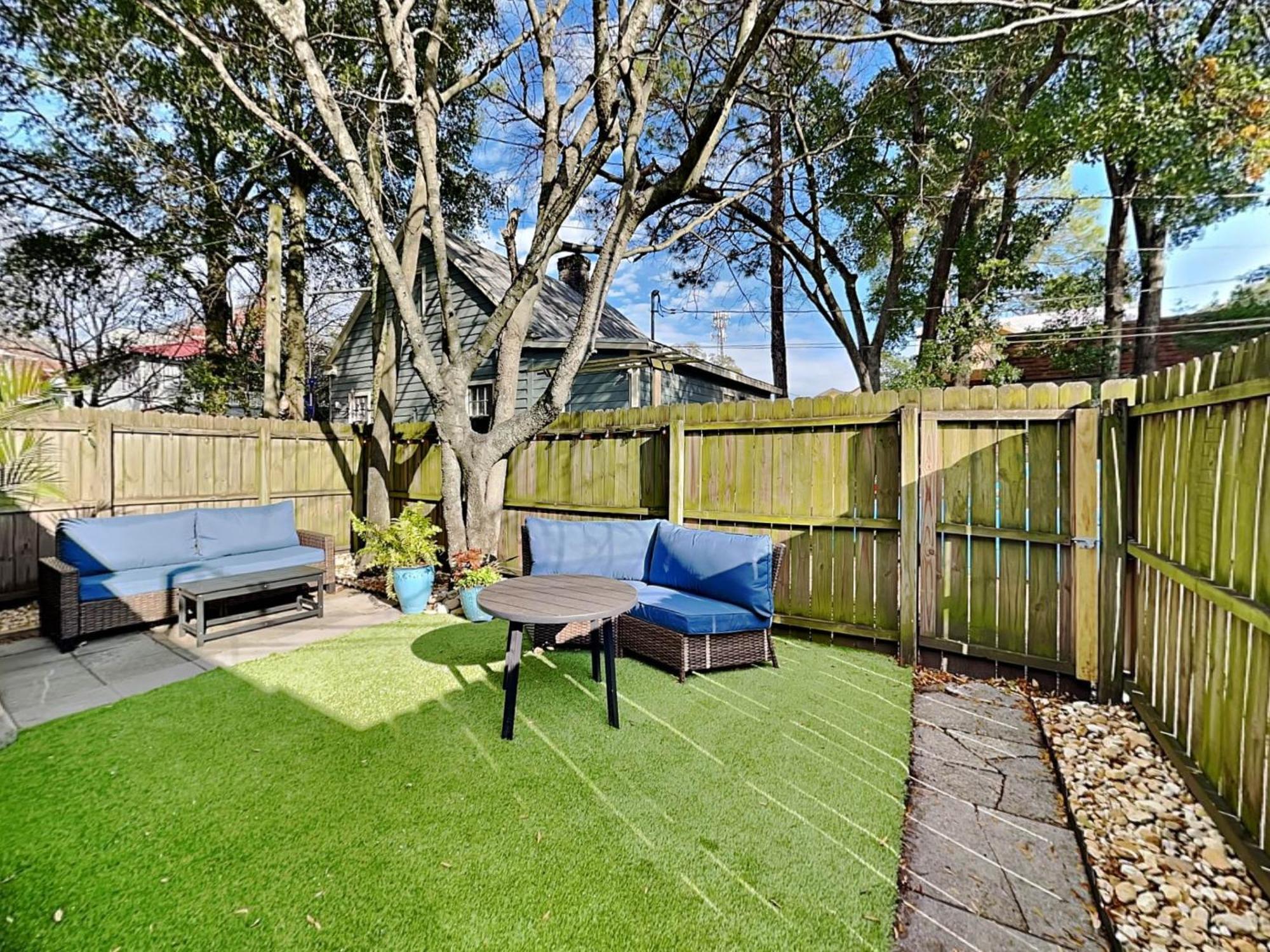 Barnard Row House Holiday home