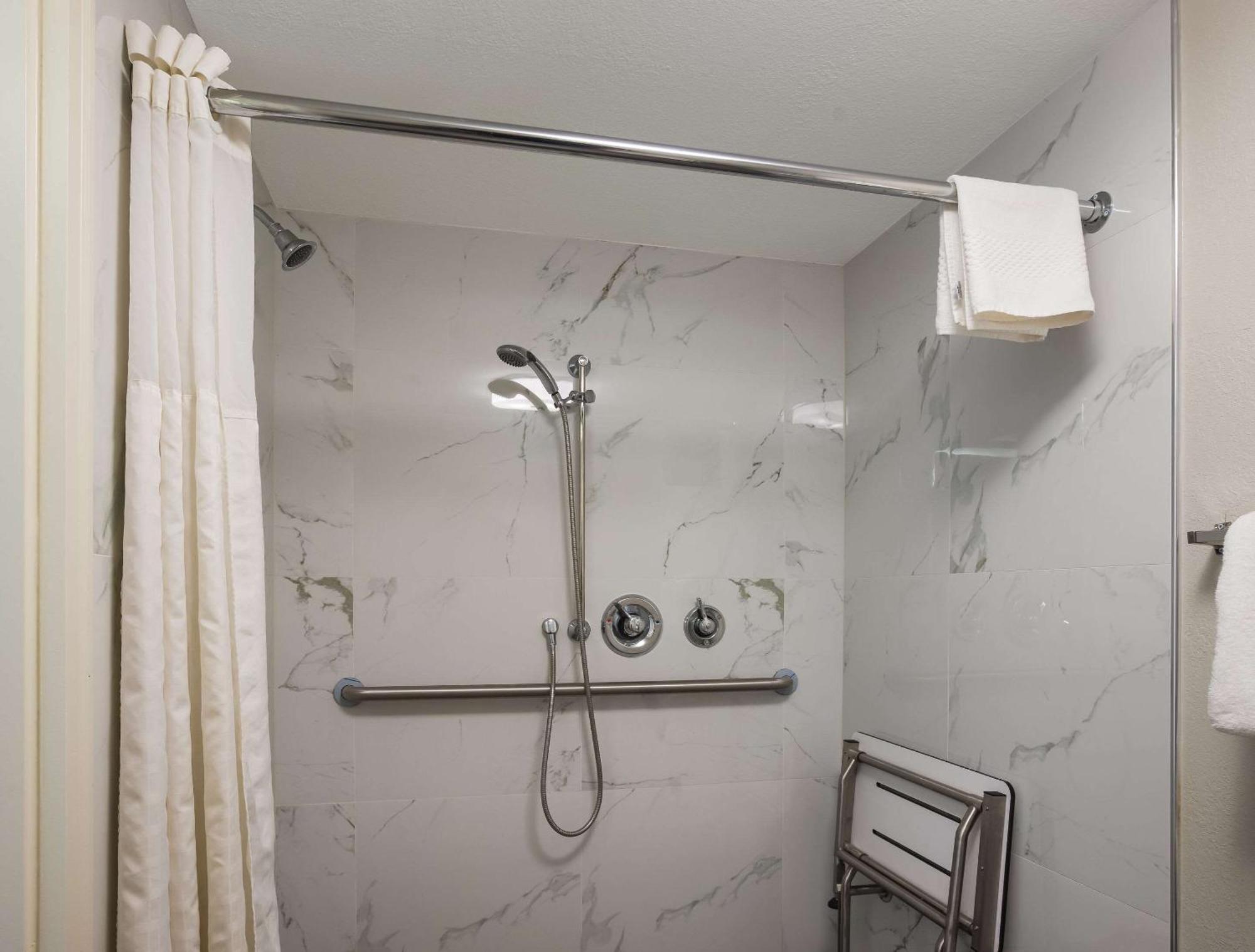 Sleep Midtown Inn 3*