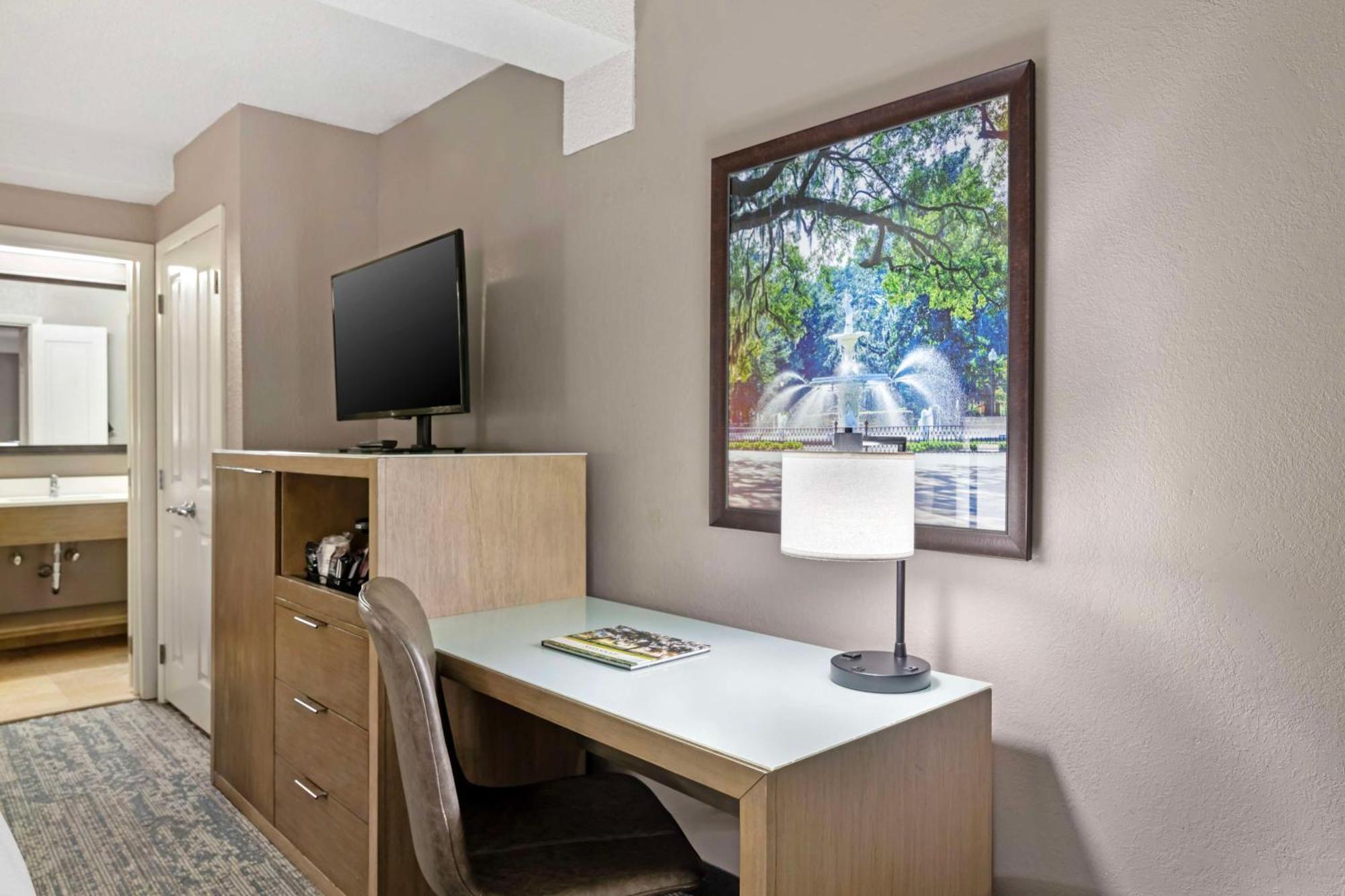 Hotel Western Historic District 3*