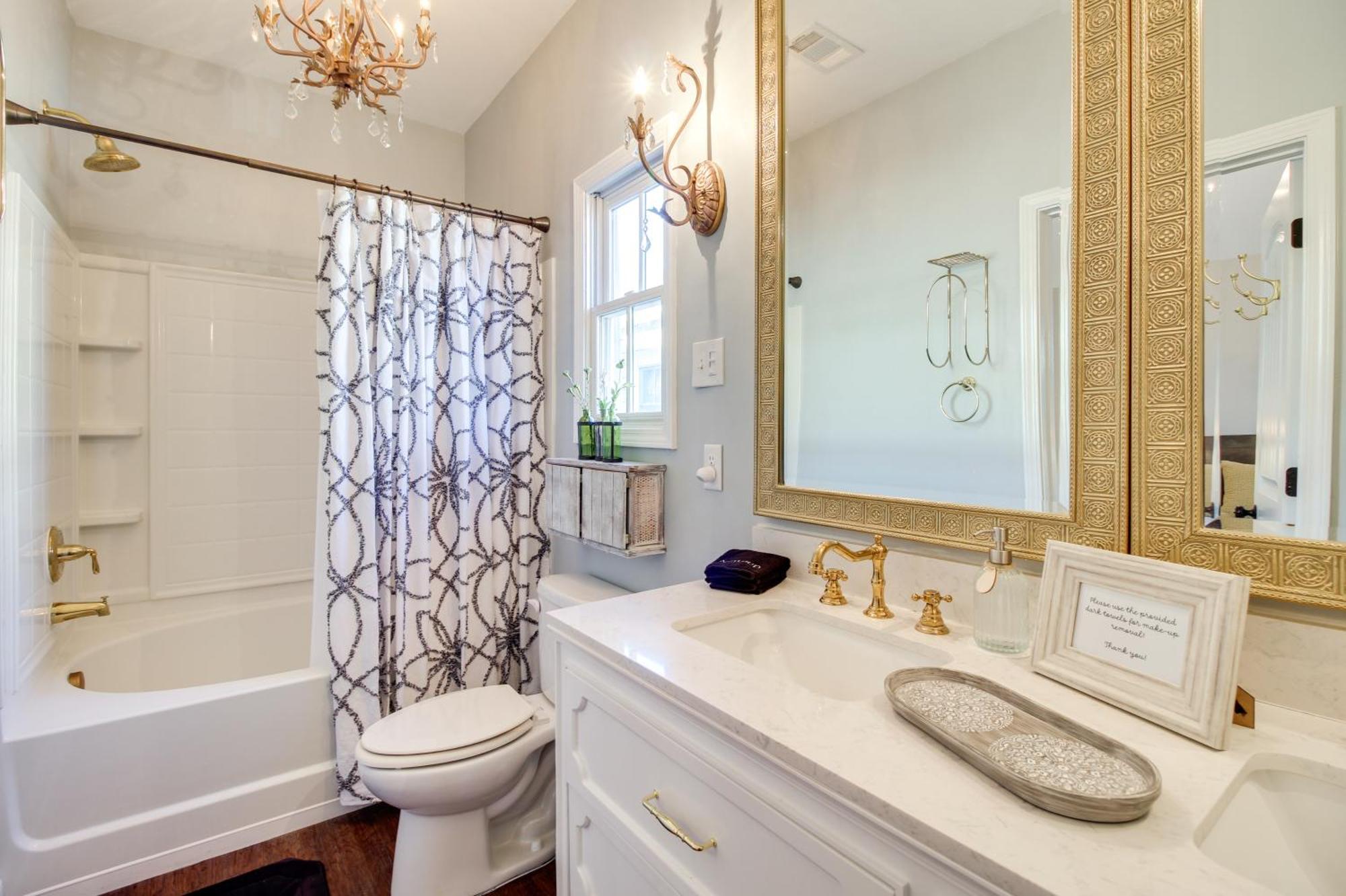 Holiday home Chic Thomas Square In Walkable Location! Savannah