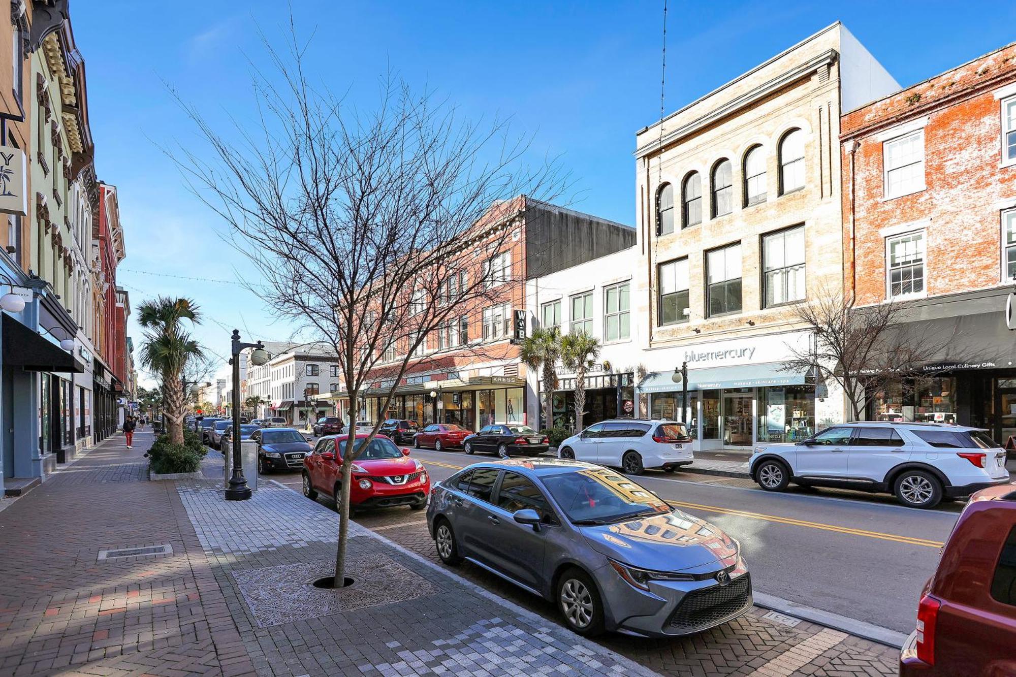 Corner View Broughton Penthouse With Free Reserved Parking Apartment *