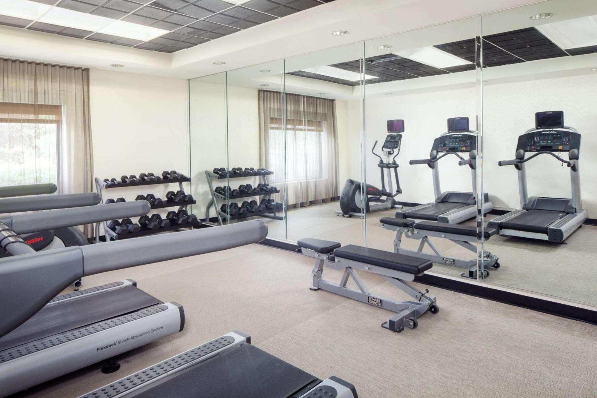 Hotel Springhill Airport 3*