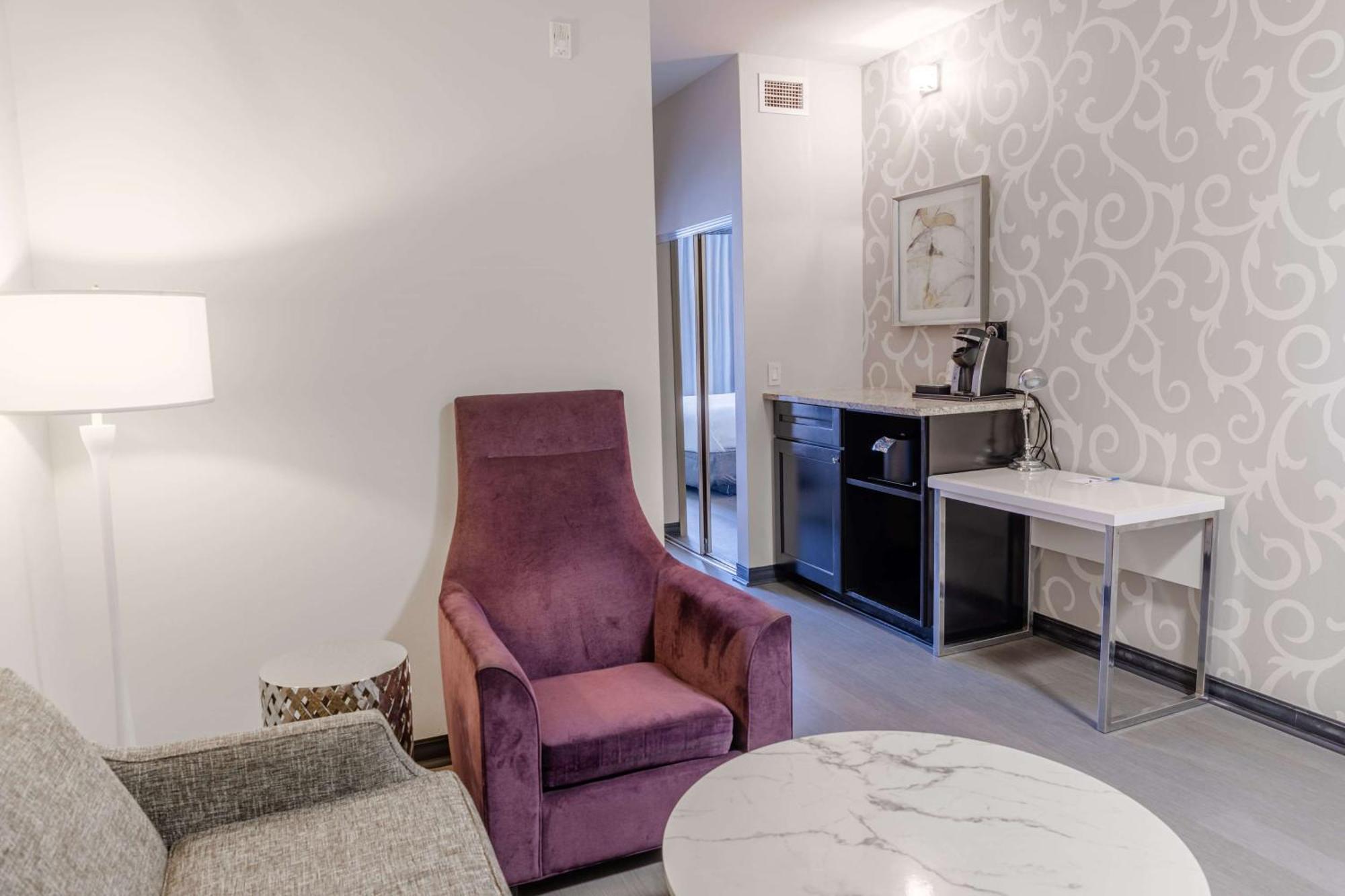 Tryp By Wyndham Savannah