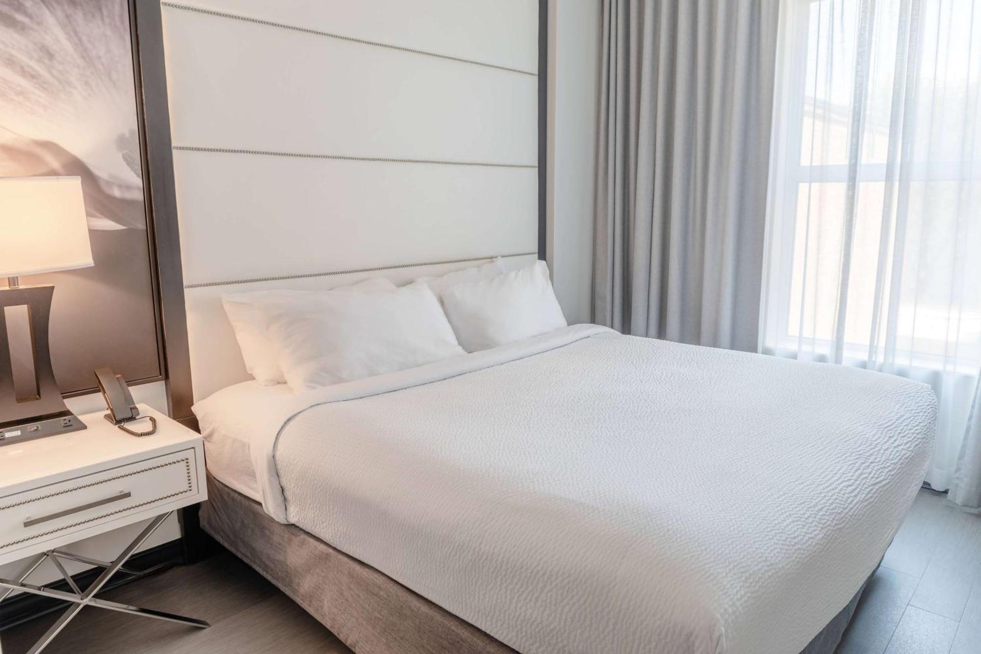 Hotel Tryp By Wyndham 4*