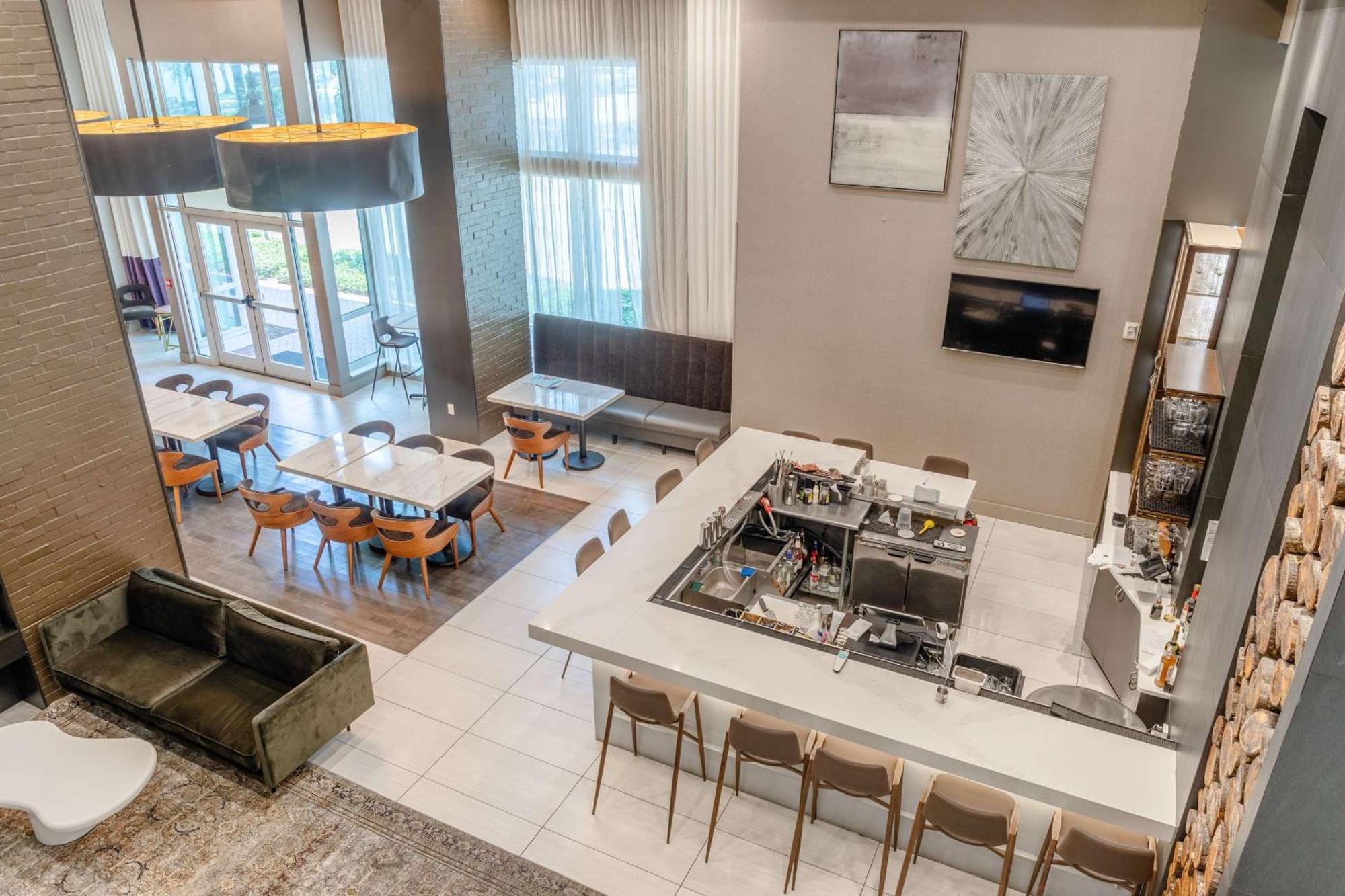 Hotel Tryp By Wyndham Savannah