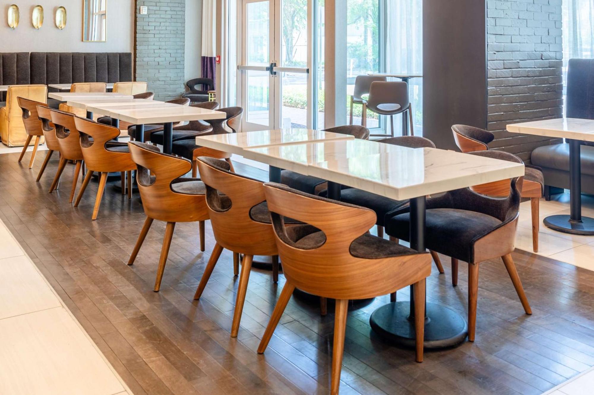 Hotel Tryp By Wyndham