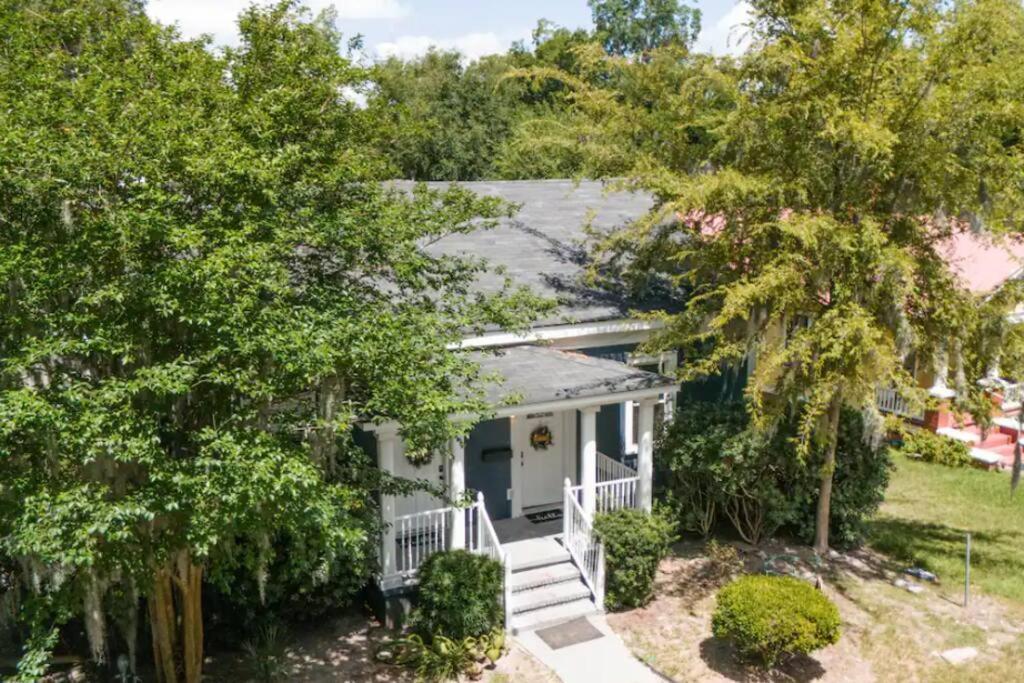 2br Boho Chic Duplex, - Near Tybee Island! Apartment Savannah