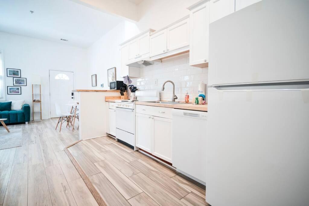 2br Boho Chic Duplex, - Near Tybee Island! Savannah