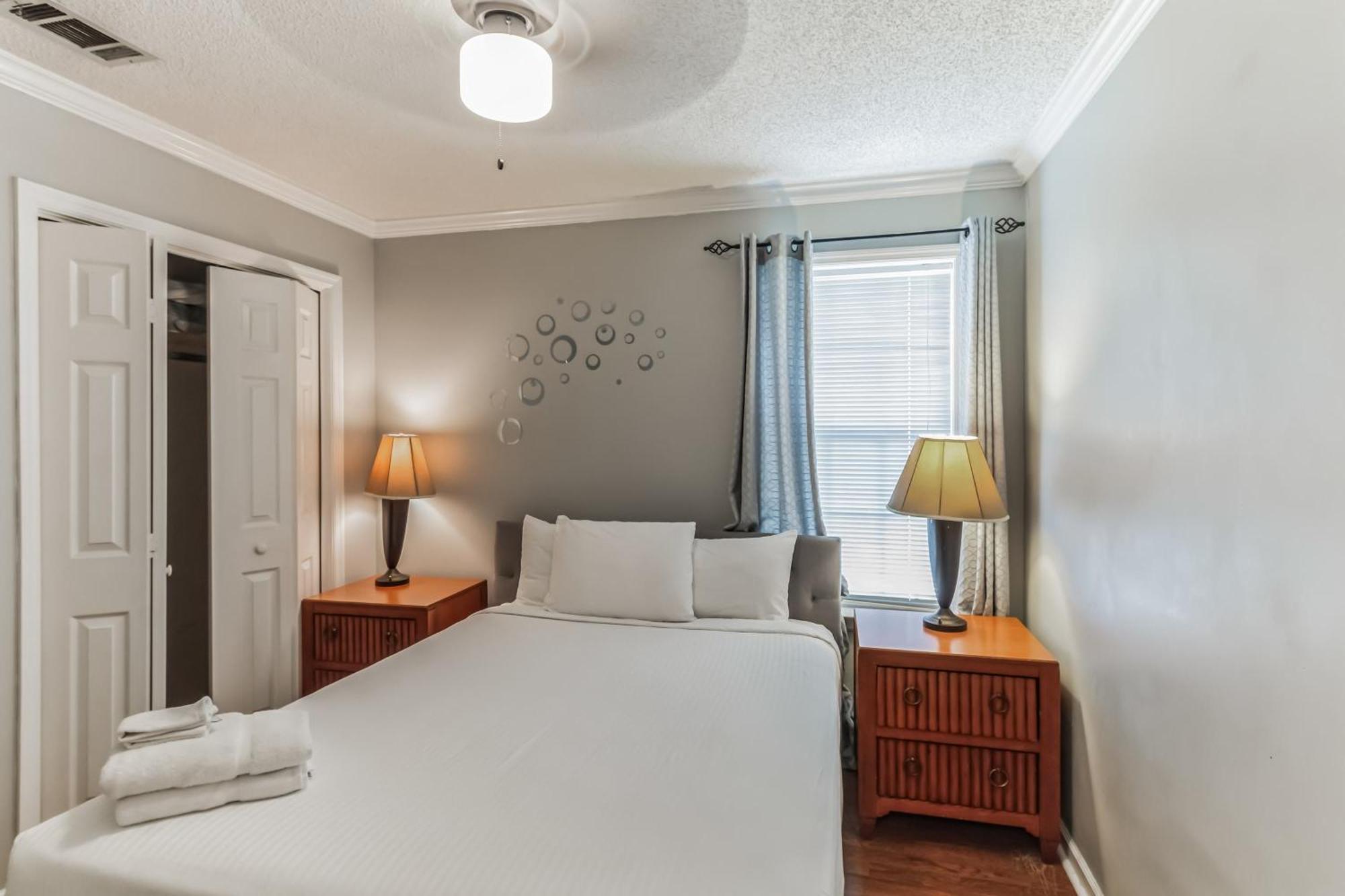 Mins To Savannah-peachy Pied-a-terre Holiday home *