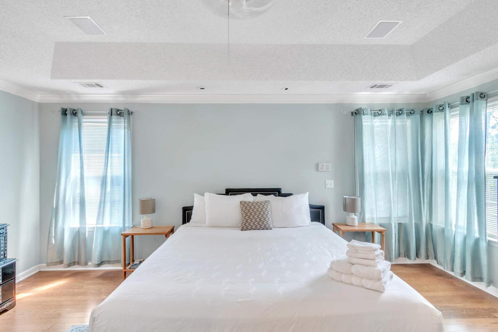 Mins To Savannah-peachy Pied-a-terre * Savannah