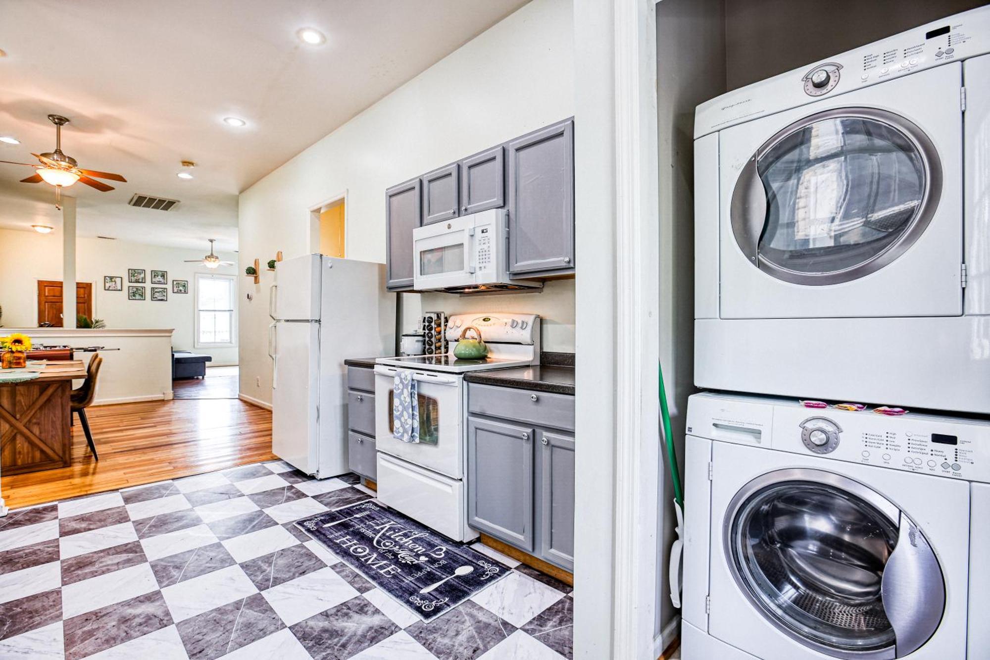 5min To Dt - King Beds - Parking - Telescope - Private Balcony