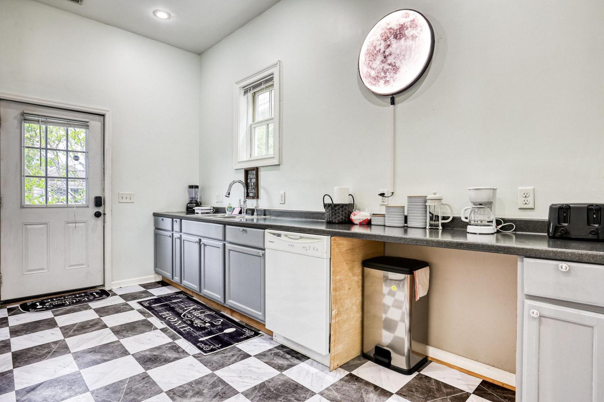 5min To Dt - King Beds - Parking - Telescope - Private Balcony Savannah