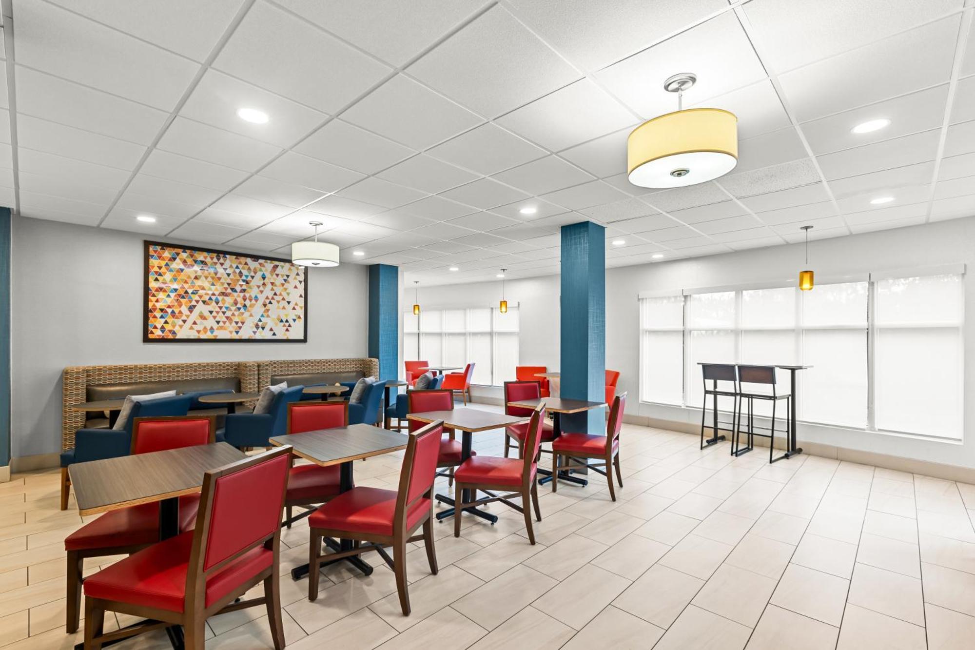Express & Midtown By Ihg