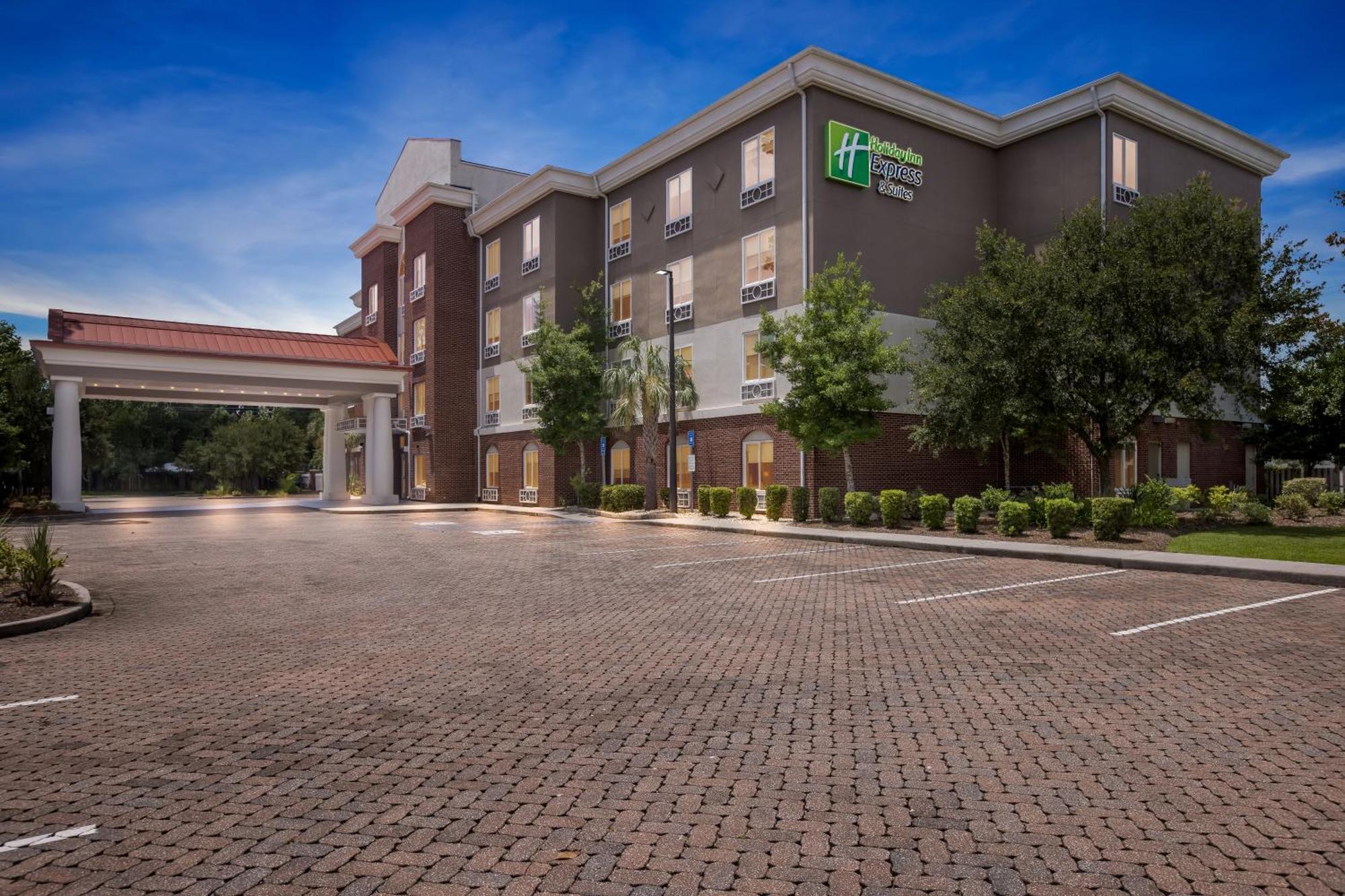 Express & Midtown By Ihg Hotel