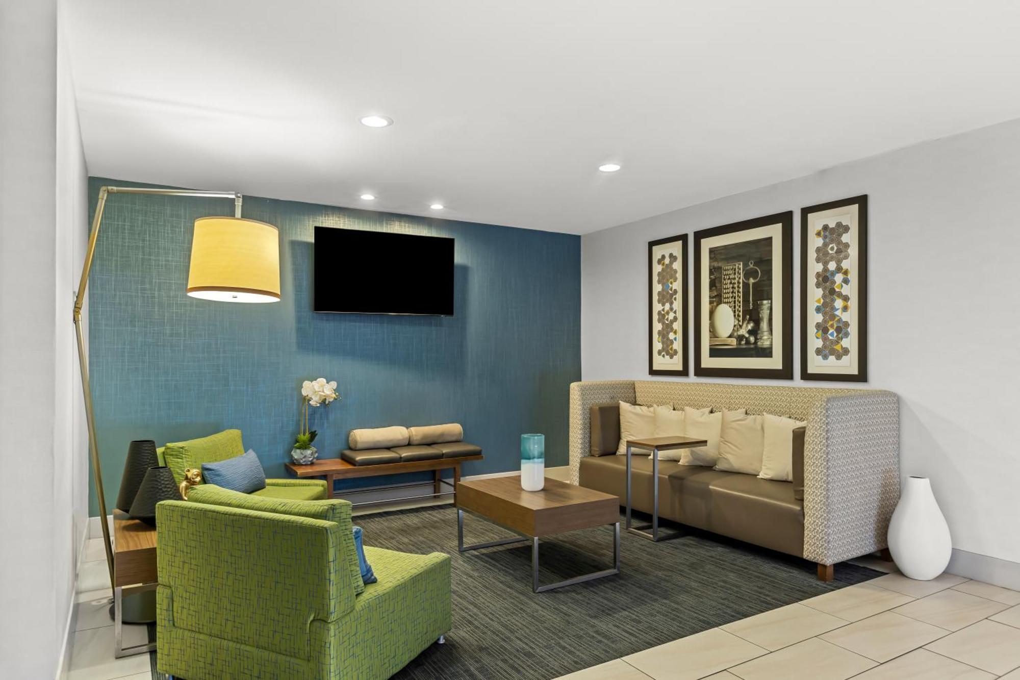 Express & Midtown By Ihg