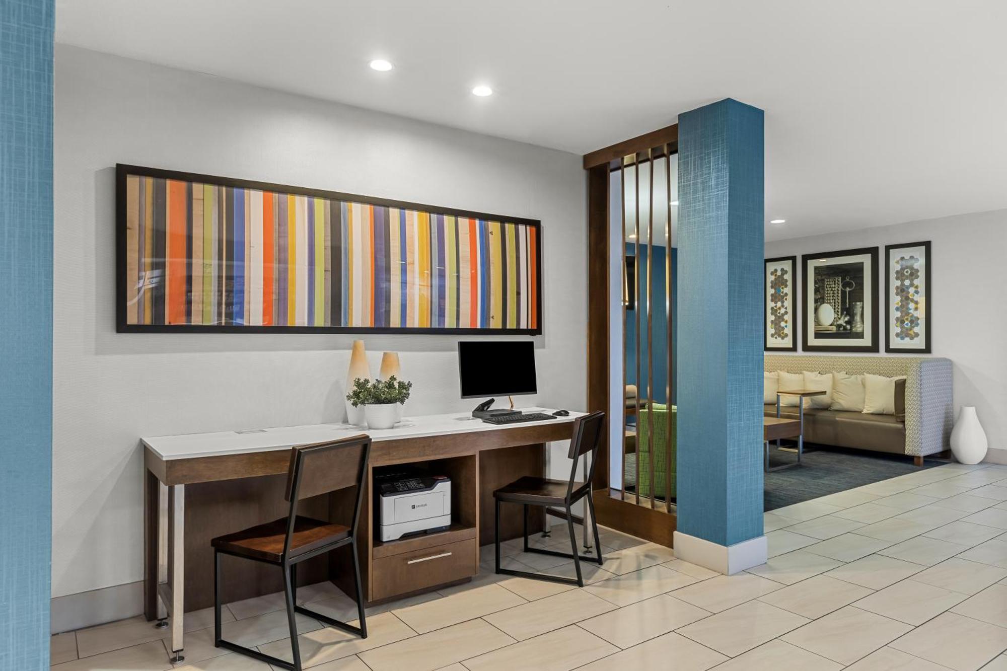 Express & Midtown By Ihg Hotel Savannah