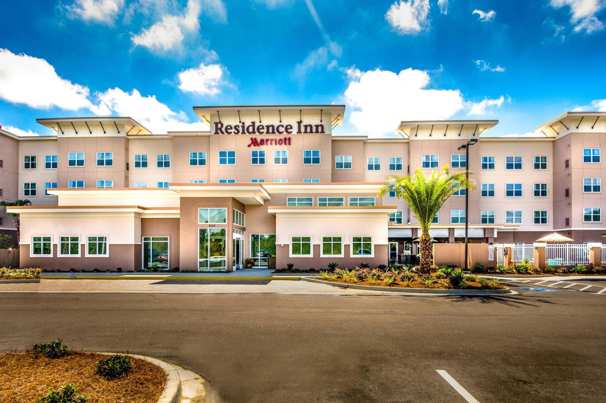 By Marriott Airport Savannah