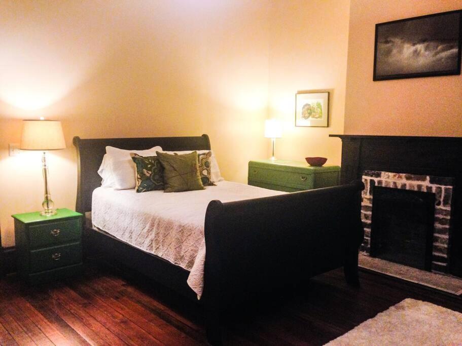 Big Blue House - Both Units - Near Forsyth Park *
