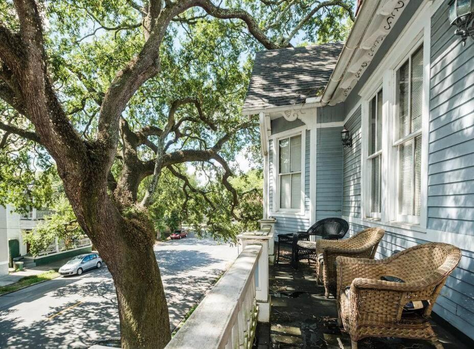 Holiday home Big Blue House - Both Units - Near Forsyth Park